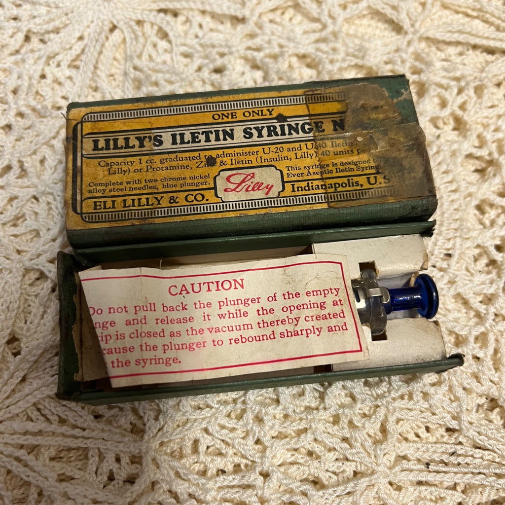 Antique Lilly's Iletin Syringe No .280 in Original Box Drug Store Pharmacy