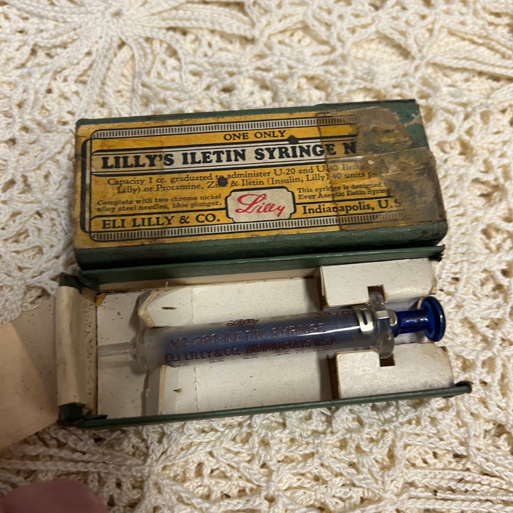Antique Lilly's Iletin Syringe No .280 in Original Box Drug Store Pharmacy
