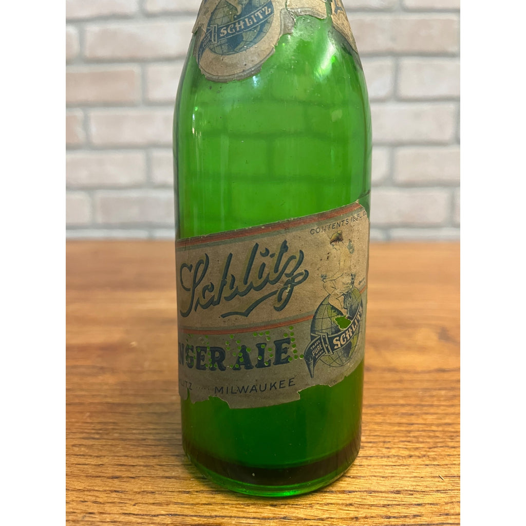Vintage Schlitz Beer Ginger Ale Prohibition Soda Bottle Label Milwaukee WI 12oz