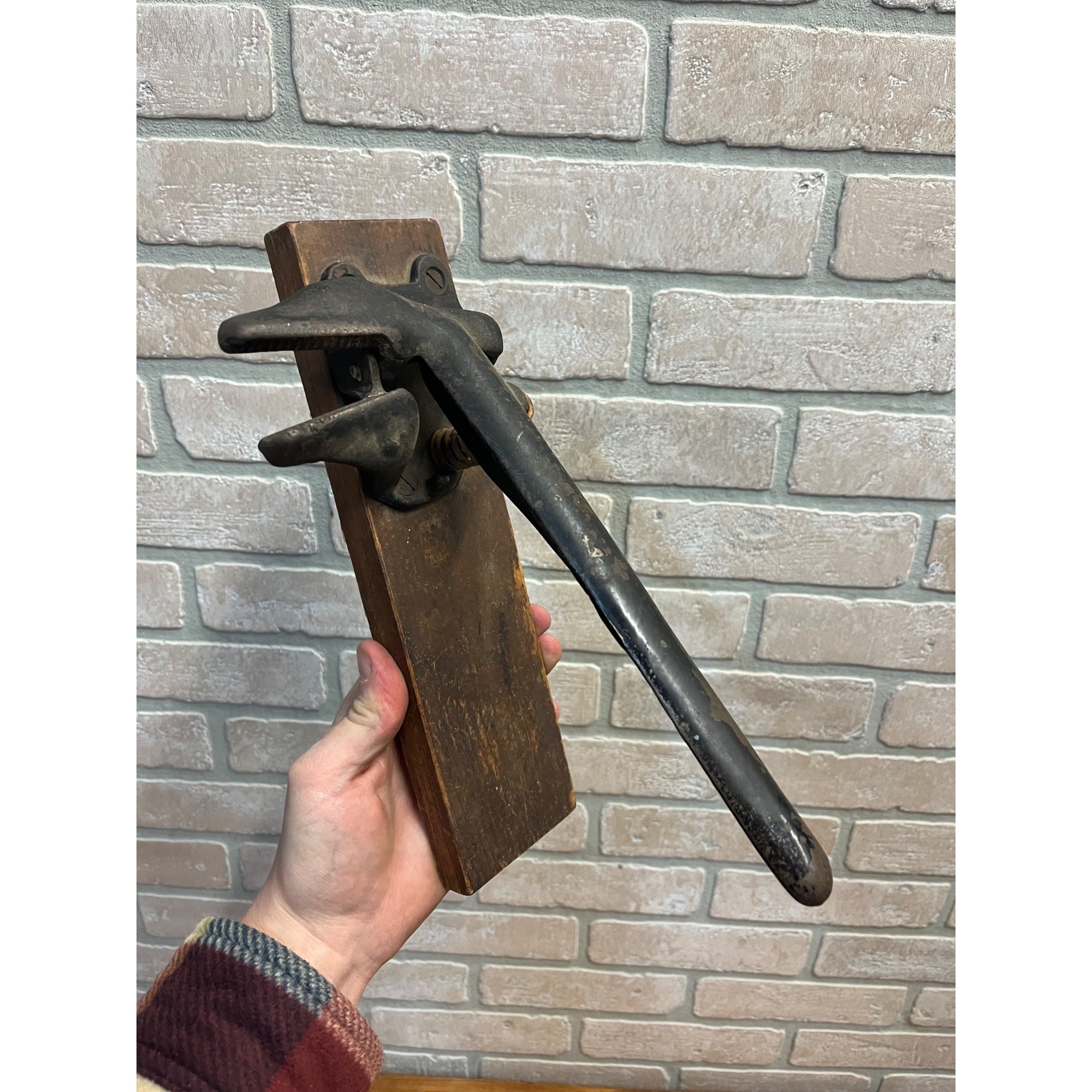 Vintage Antique Primitive Cork Press Cast Iron Crimp Crimpers Walnut Nut Cracker