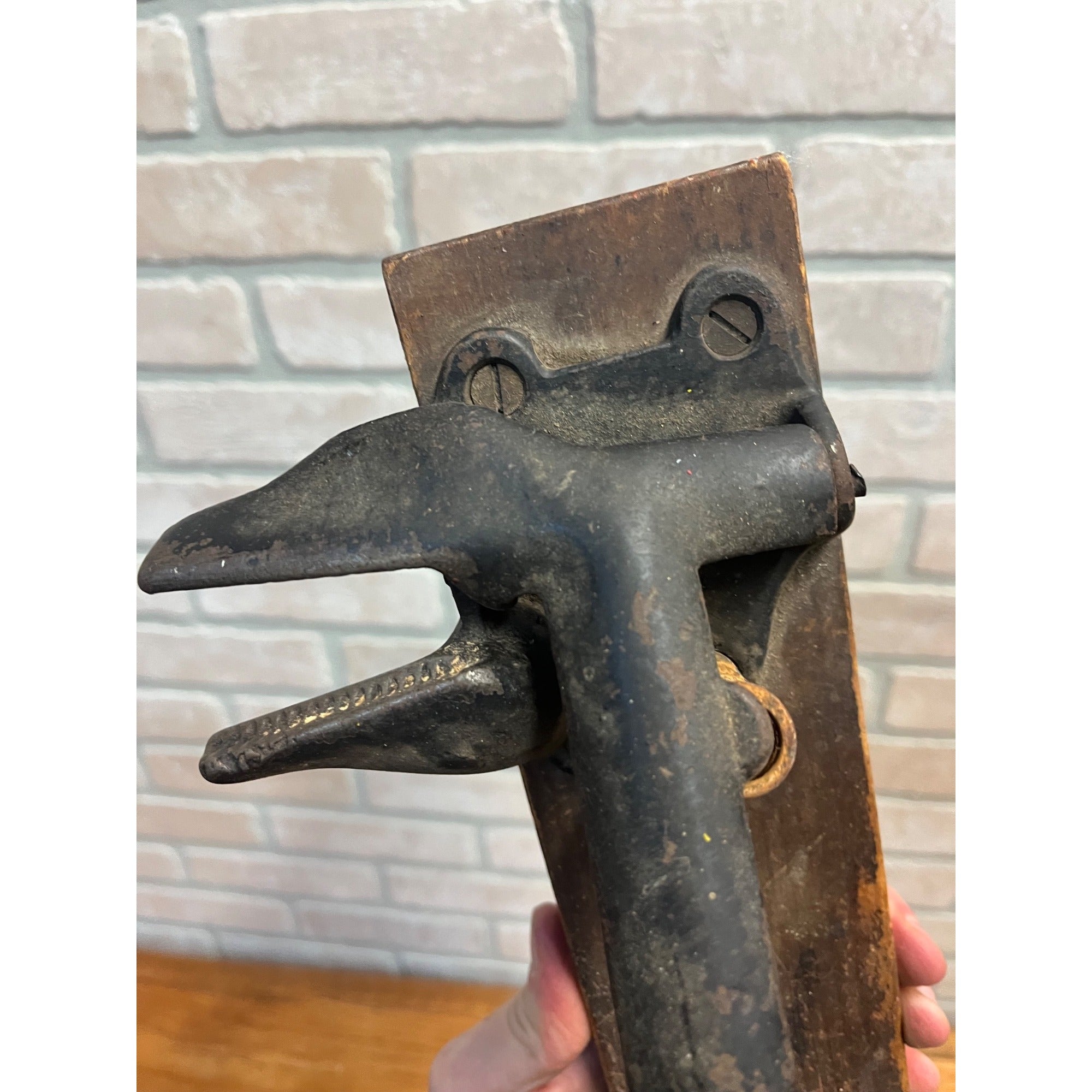 Vintage Antique Primitive Cork Press Cast Iron Crimp Crimpers Walnut Nut Cracker