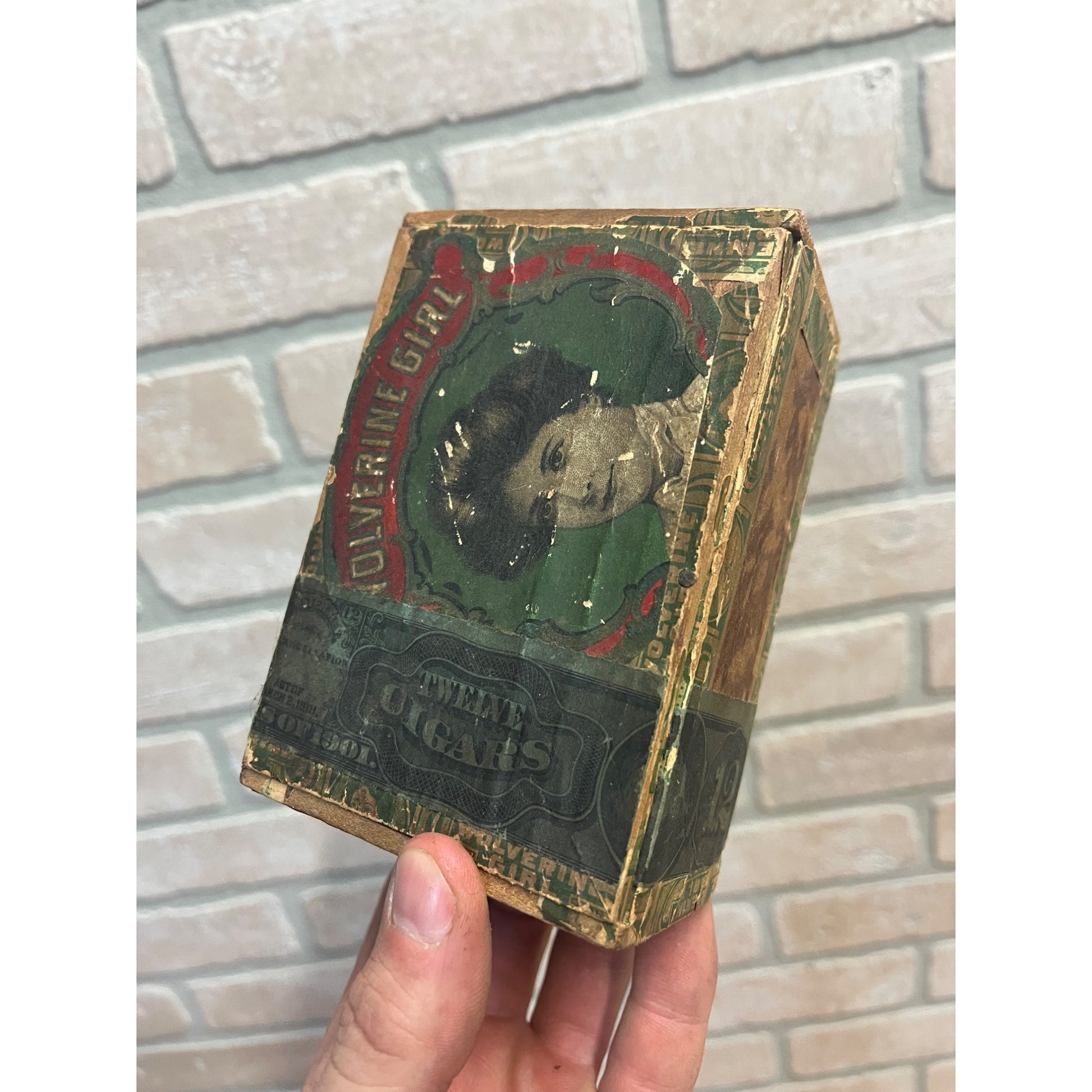 Vintage Wolverine Girl Cigar Wooden Box Advertising Kalamazoo Michigan Verdon
