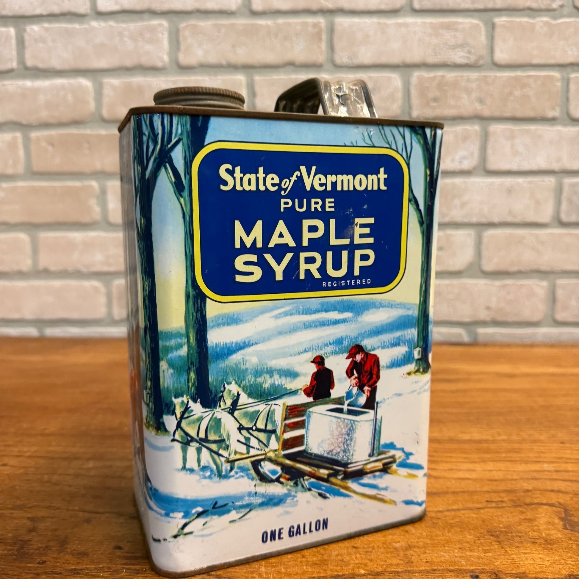 Vintage State of Vermont County Maple Syrup Tin Advertising Can
