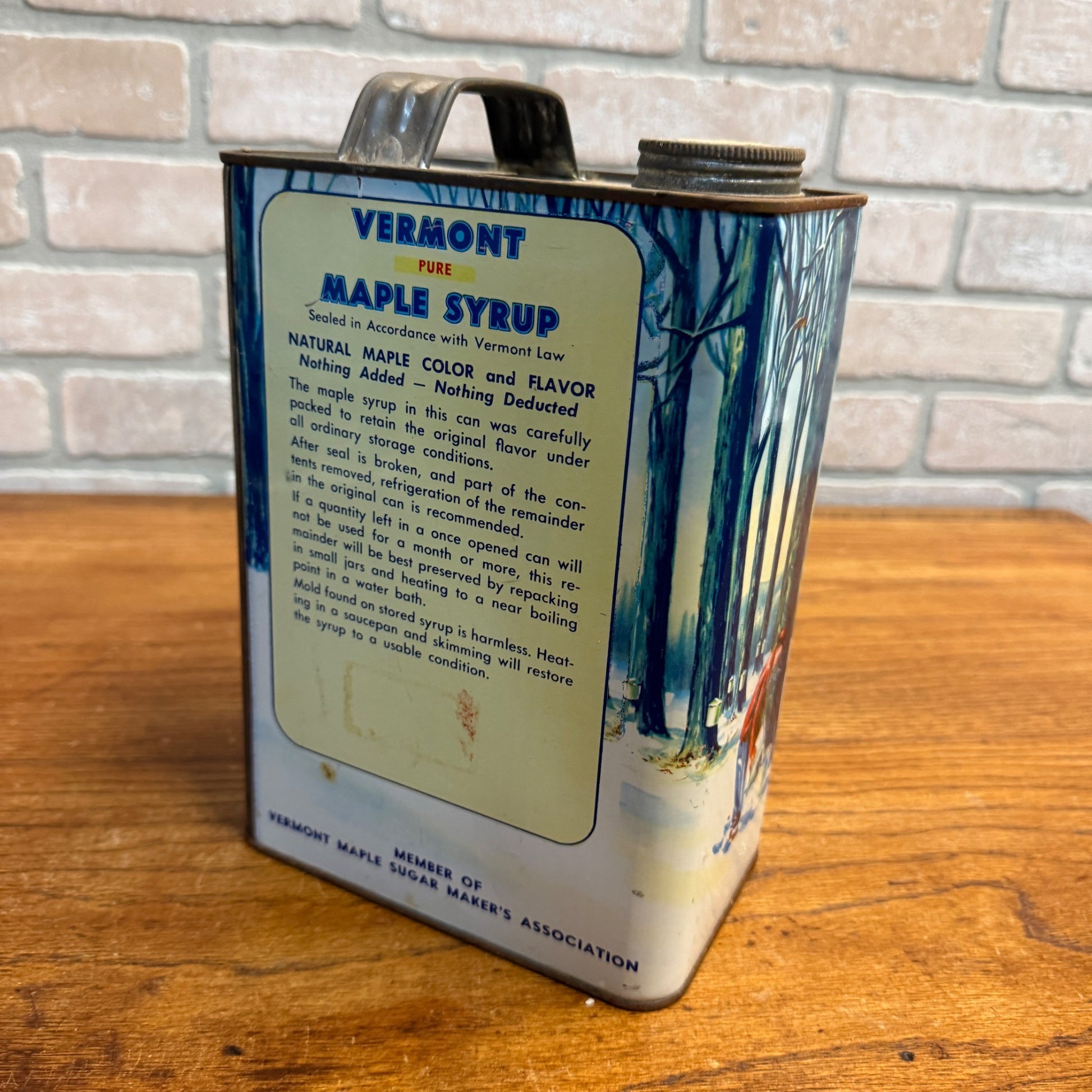 Vintage State of Vermont County Maple Syrup Tin Advertising Can