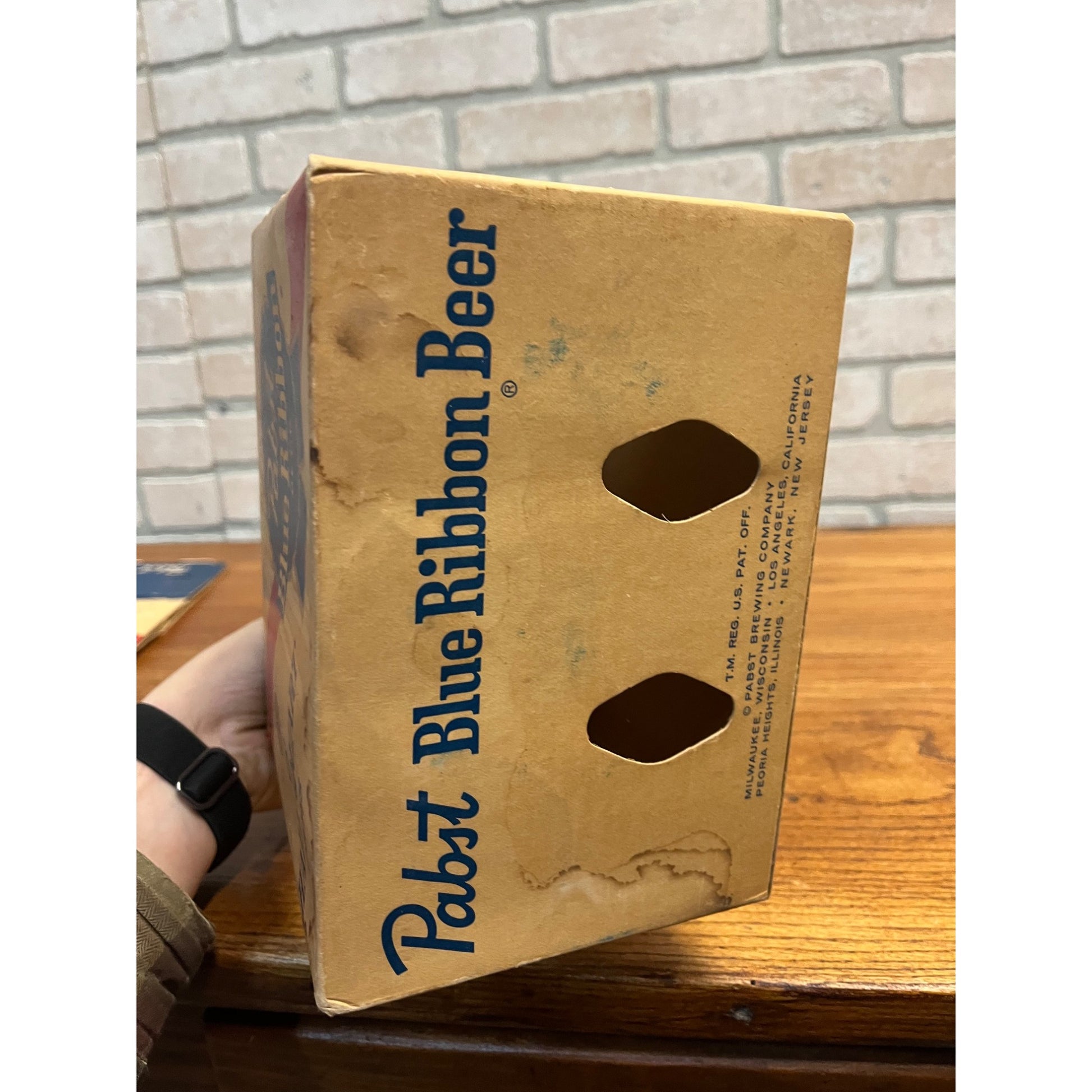 Vintage 1950s Pabst Blue Ribbon Beer Half Quart Flat Cans 6-Pack Cardboard Case