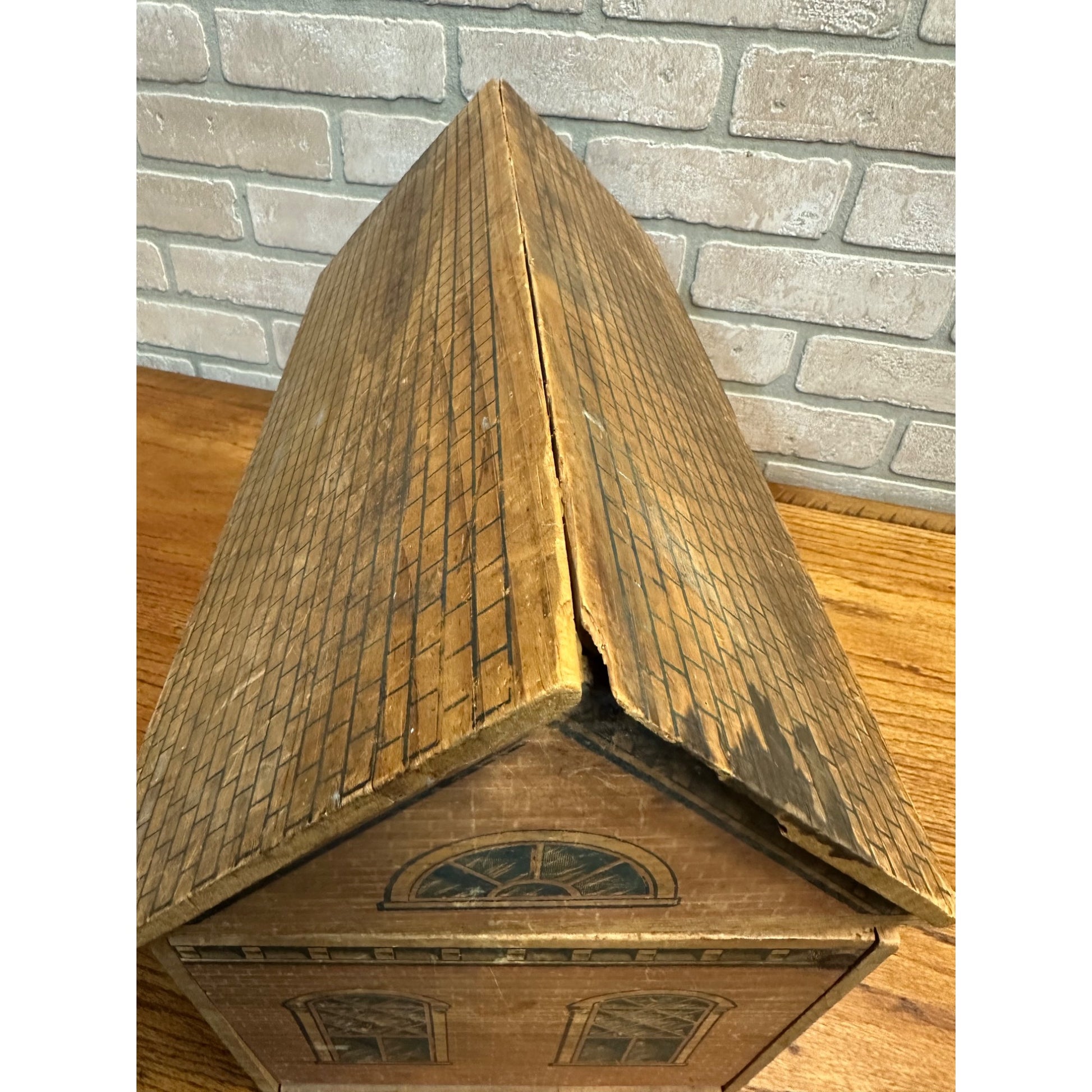 Antique 1880s Converse Litho Wood Barn & Farm Animals Child's Toy Playset