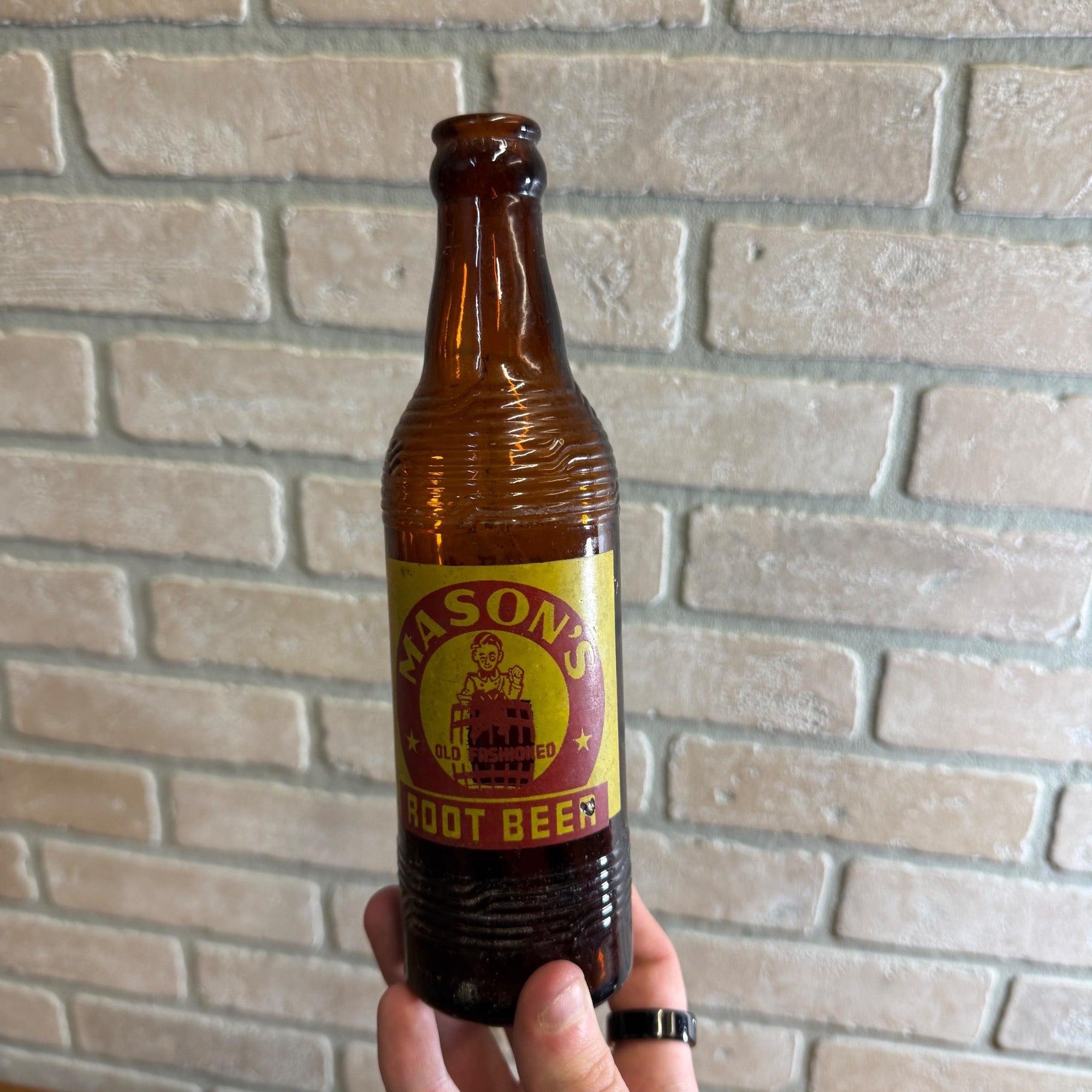 1950s Masons Root beer ACL Brown Amber Soda Pop Bottle Chicago