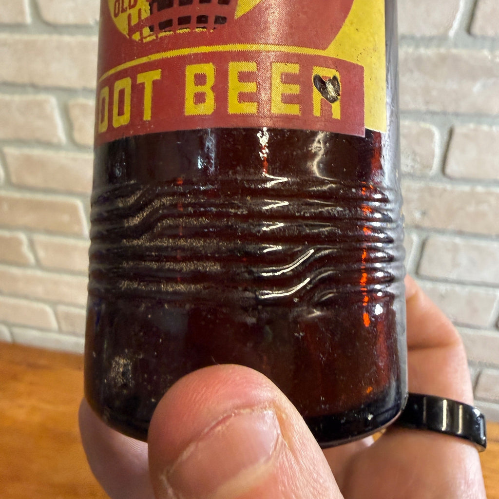 1950s Masons Root beer ACL Brown Amber Soda Pop Bottle Chicago