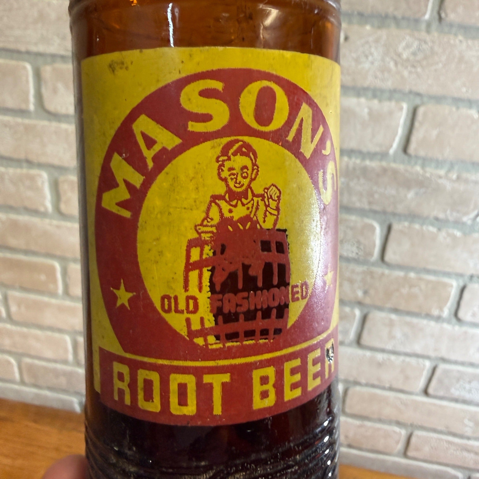 1950s Masons Root beer ACL Brown Amber Soda Pop Bottle Chicago
