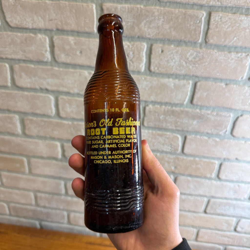 1950s Masons Root beer ACL Brown Amber Soda Pop Bottle Chicago