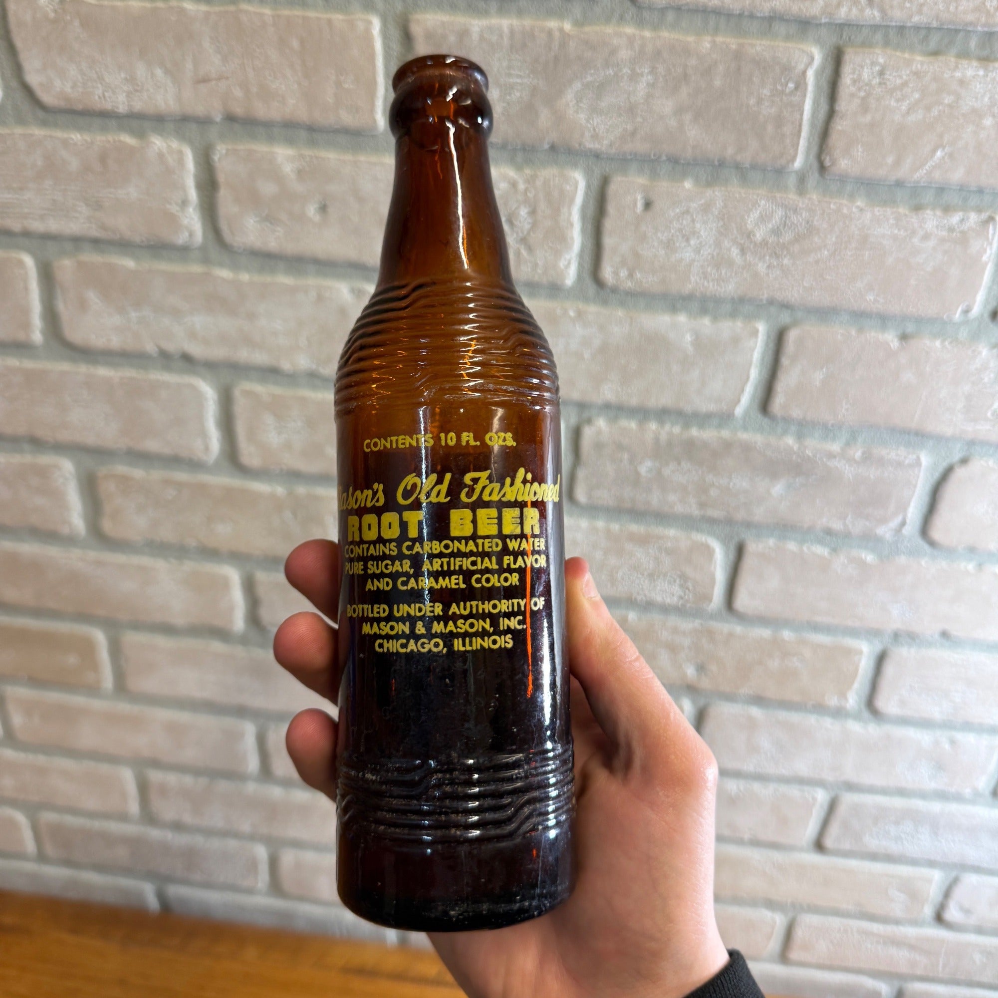 1950s Masons Root beer ACL Brown Amber Soda Pop Bottle Chicago