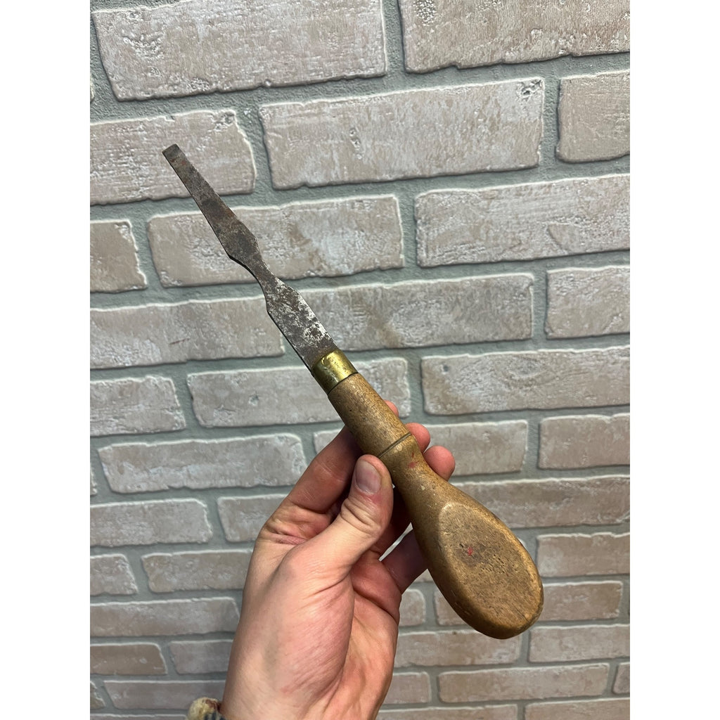 Antique Early Knapp & Cowles Cabinetmaker's Wood Screwdriver Brass Collar 11.5"