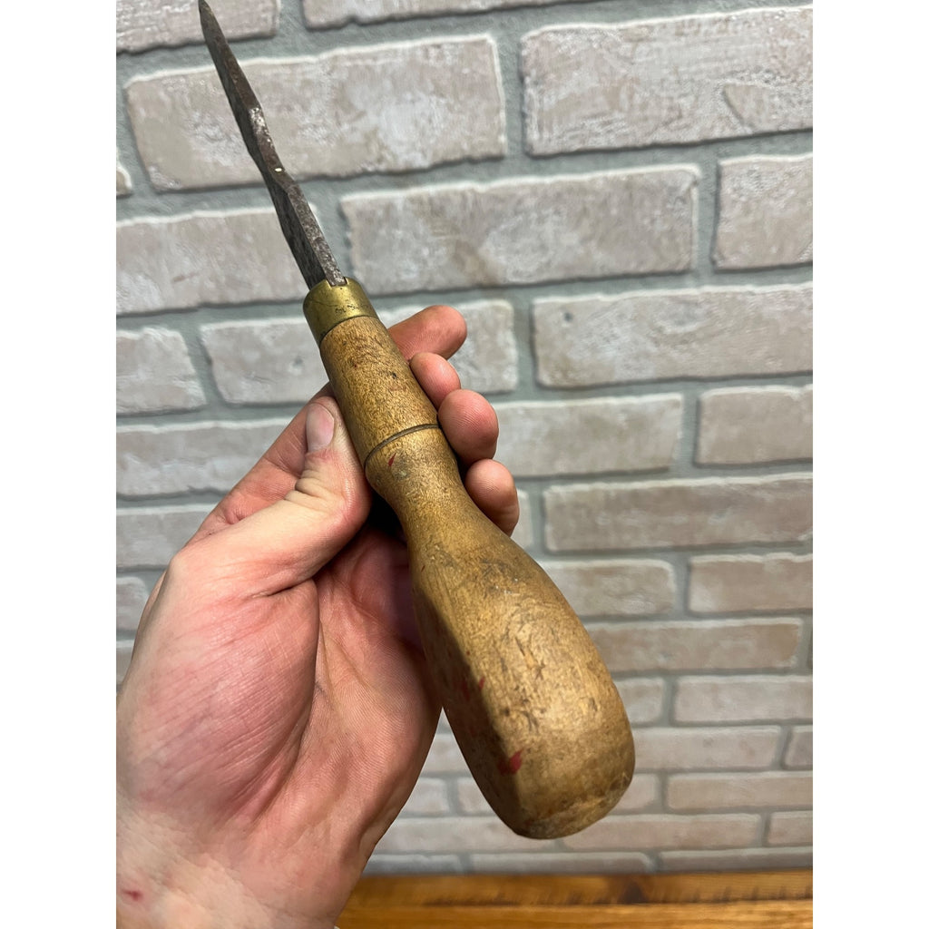 Antique Early Knapp & Cowles Cabinetmaker's Wood Screwdriver Brass Collar 11.5"