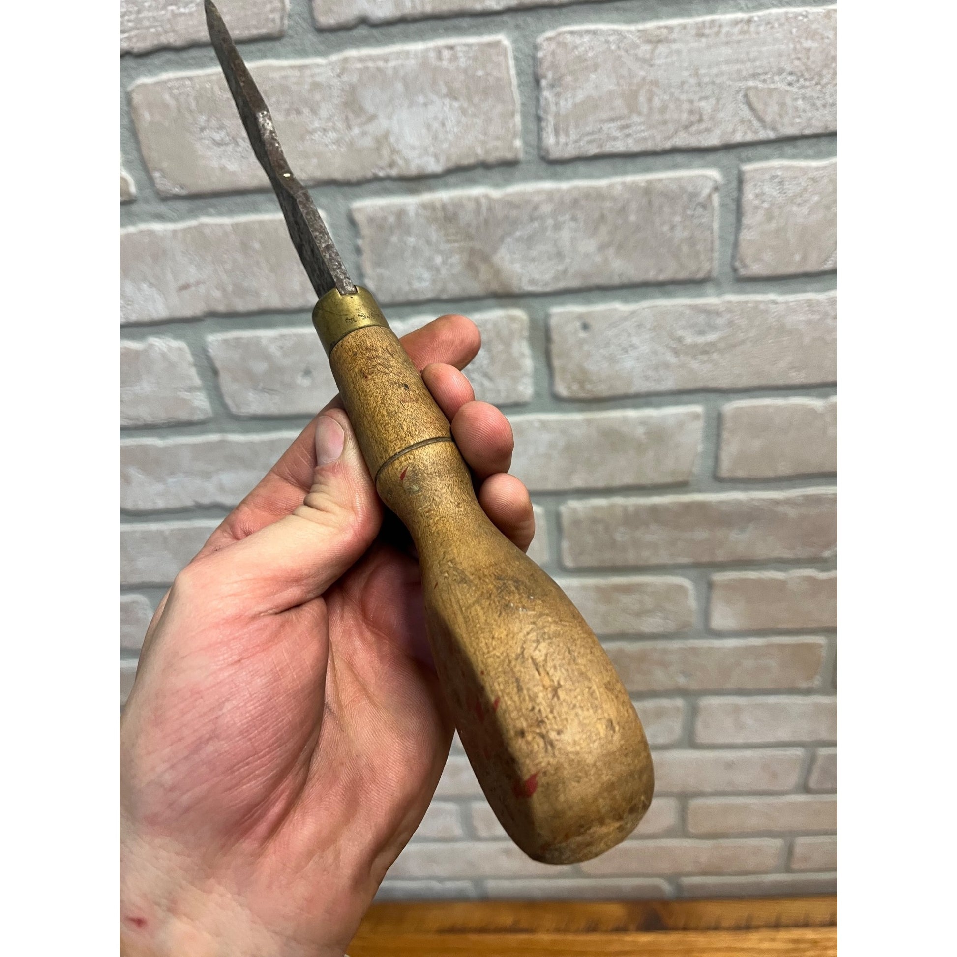 Antique Early Knapp & Cowles Cabinetmaker's Wood Screwdriver Brass Collar 11.5"