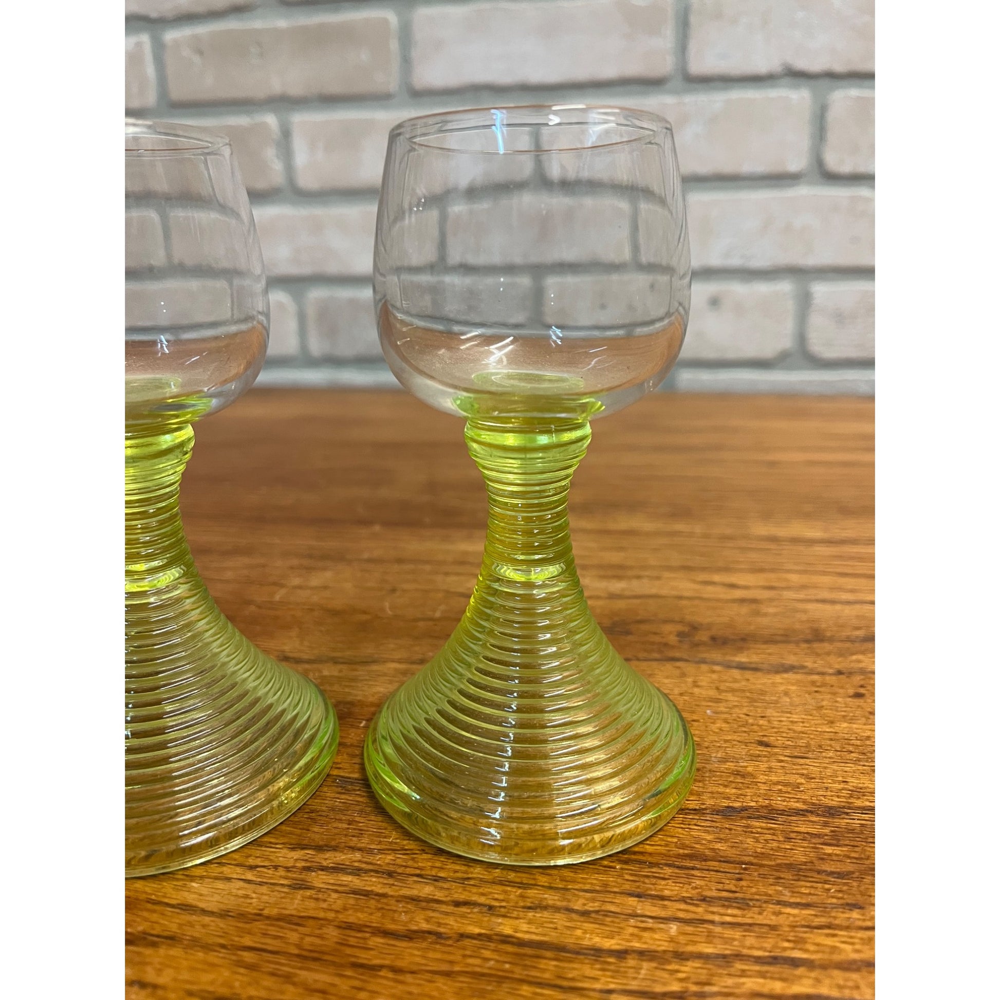 Vintage Uranium Green Wine Champagne Goblets Pair 5.25" Ribbed Stemmed Base