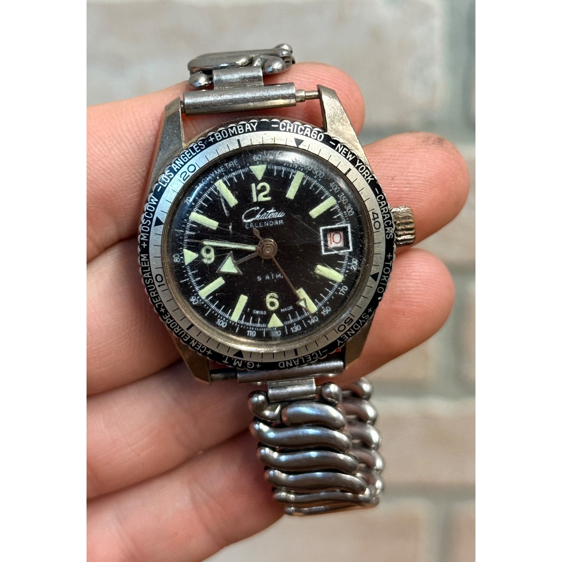 Vintage 1970s Chateau Calendar World Time Race Dive Watch 5 Atm Diver Day Date