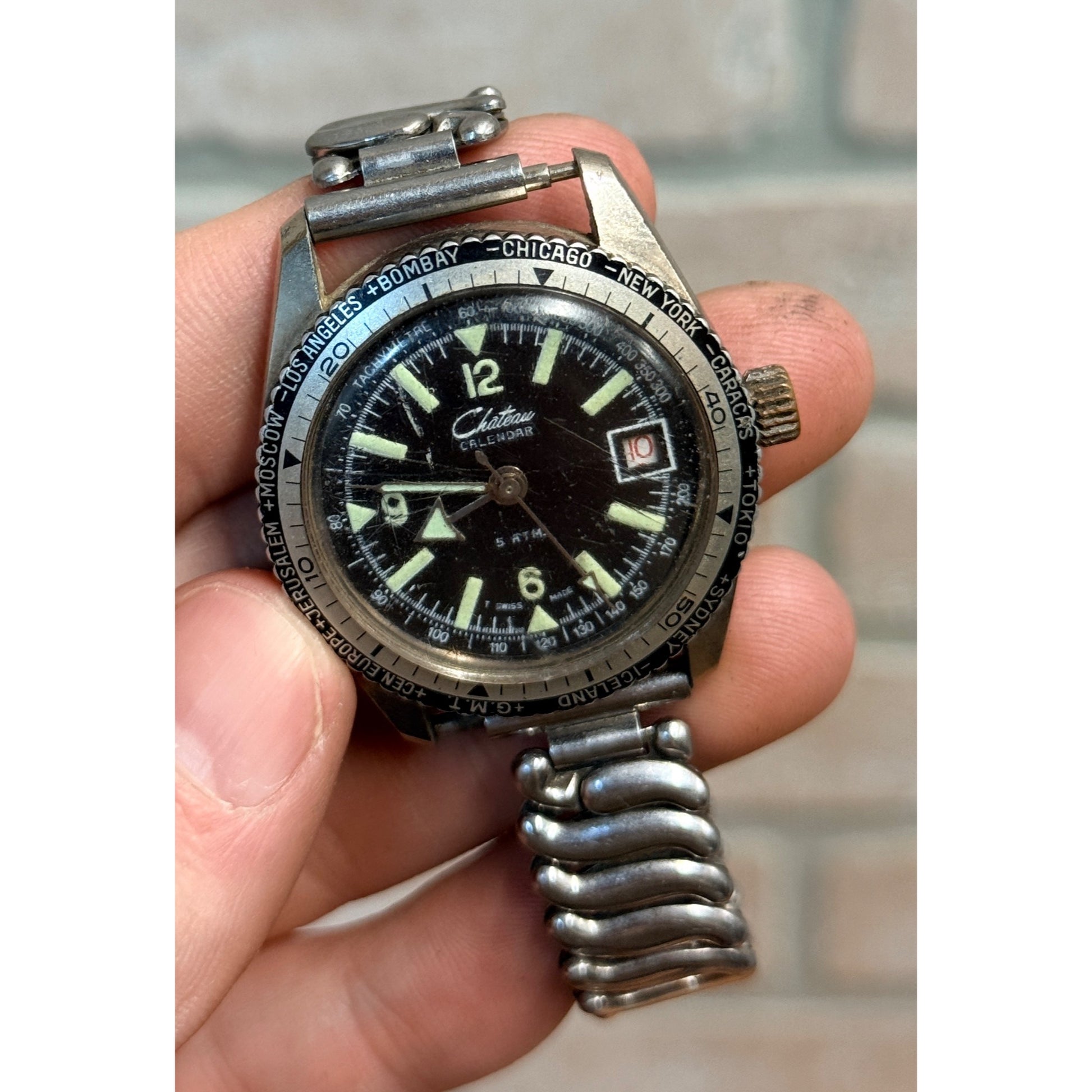 Vintage 1970s Chateau Calendar World Time Race Dive Watch 5 Atm Diver Day Date