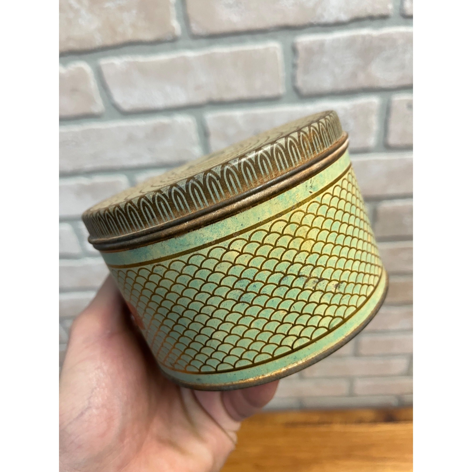 Vintage 1920s No. 4711 Lavender Bath Powder Tin FULL Art Deco Mulhens & Kropff