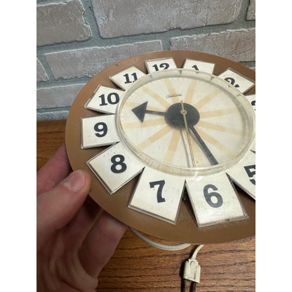 Vintage Retro Mid Century Sunbeam 7" Electric Plastic Kitchen Wall Clock Brown