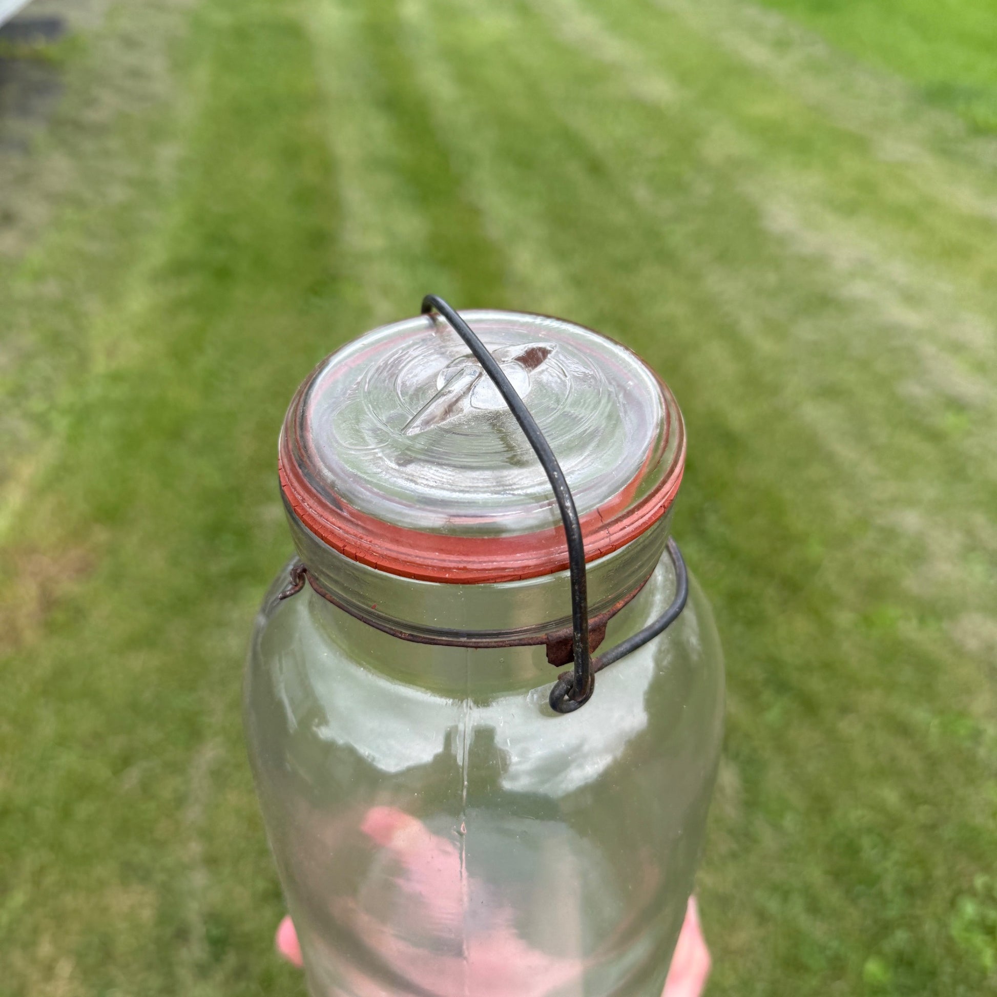 Antique Security Seal FG Co. Half Gallon Fruit Jar Bail & Lid Closure