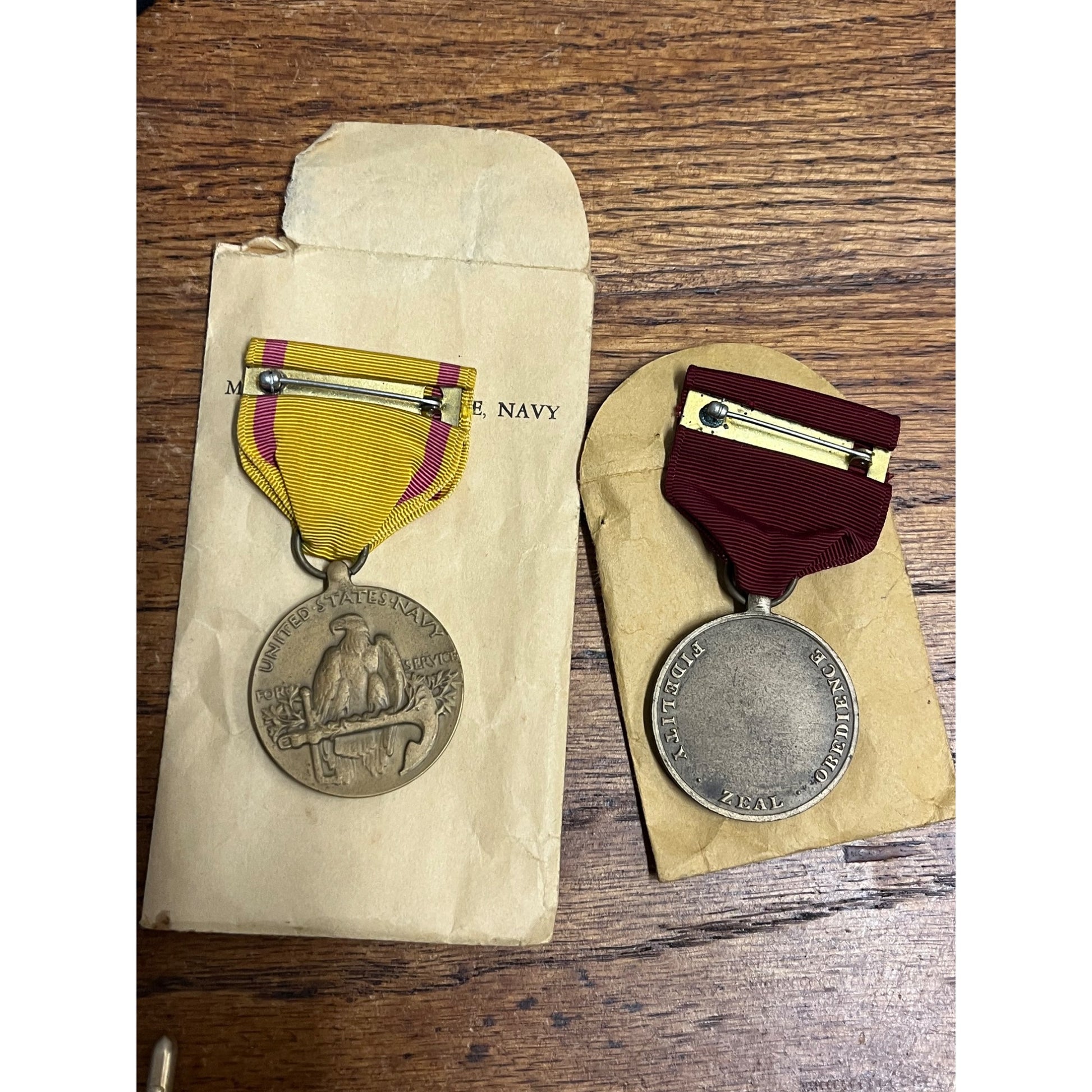 Vintage US Navy Veteran Estate Lot Medals, Patches, Pins ++ WWII 1950s