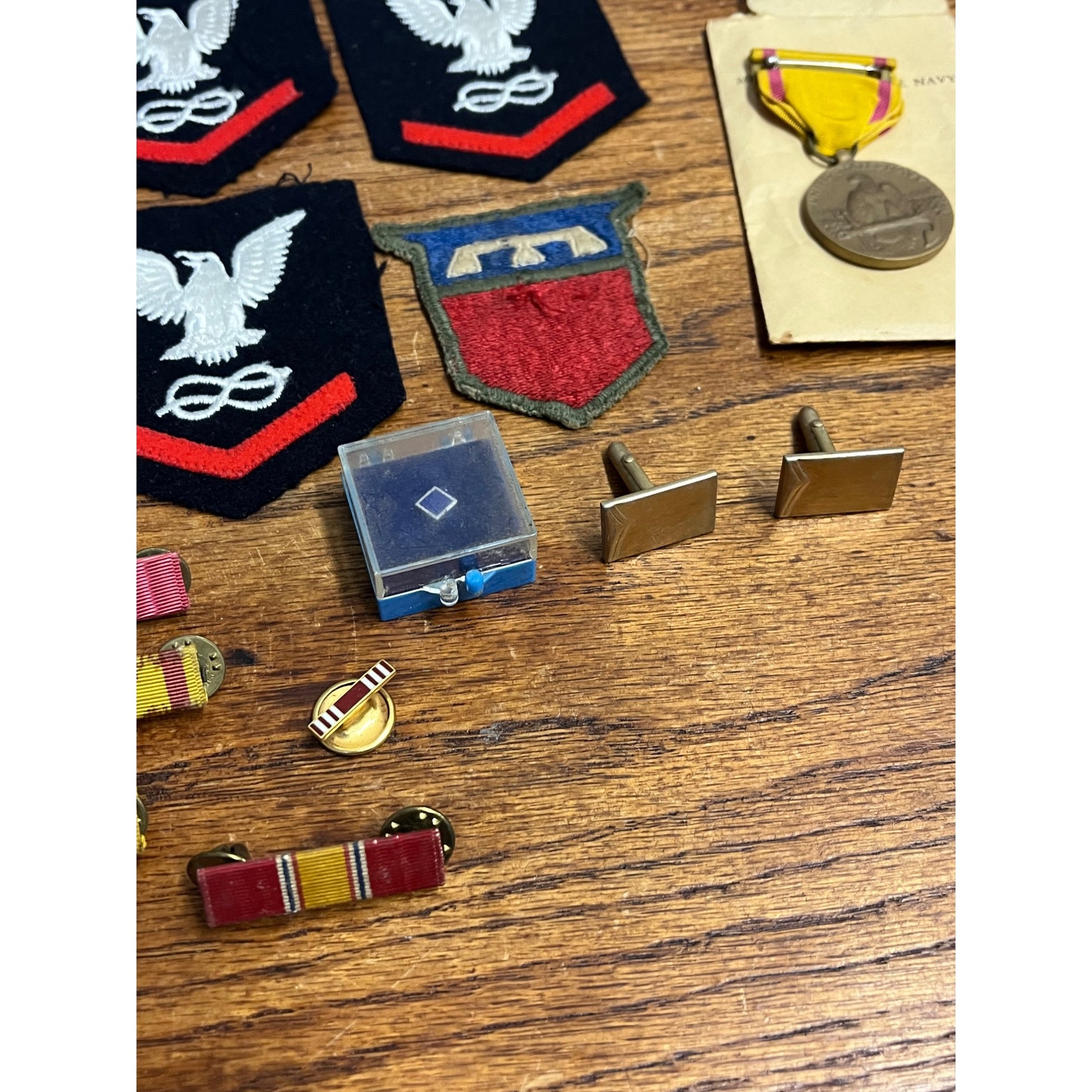 Vintage US Navy Veteran Estate Lot Medals, Patches, Pins ++ WWII 1950s