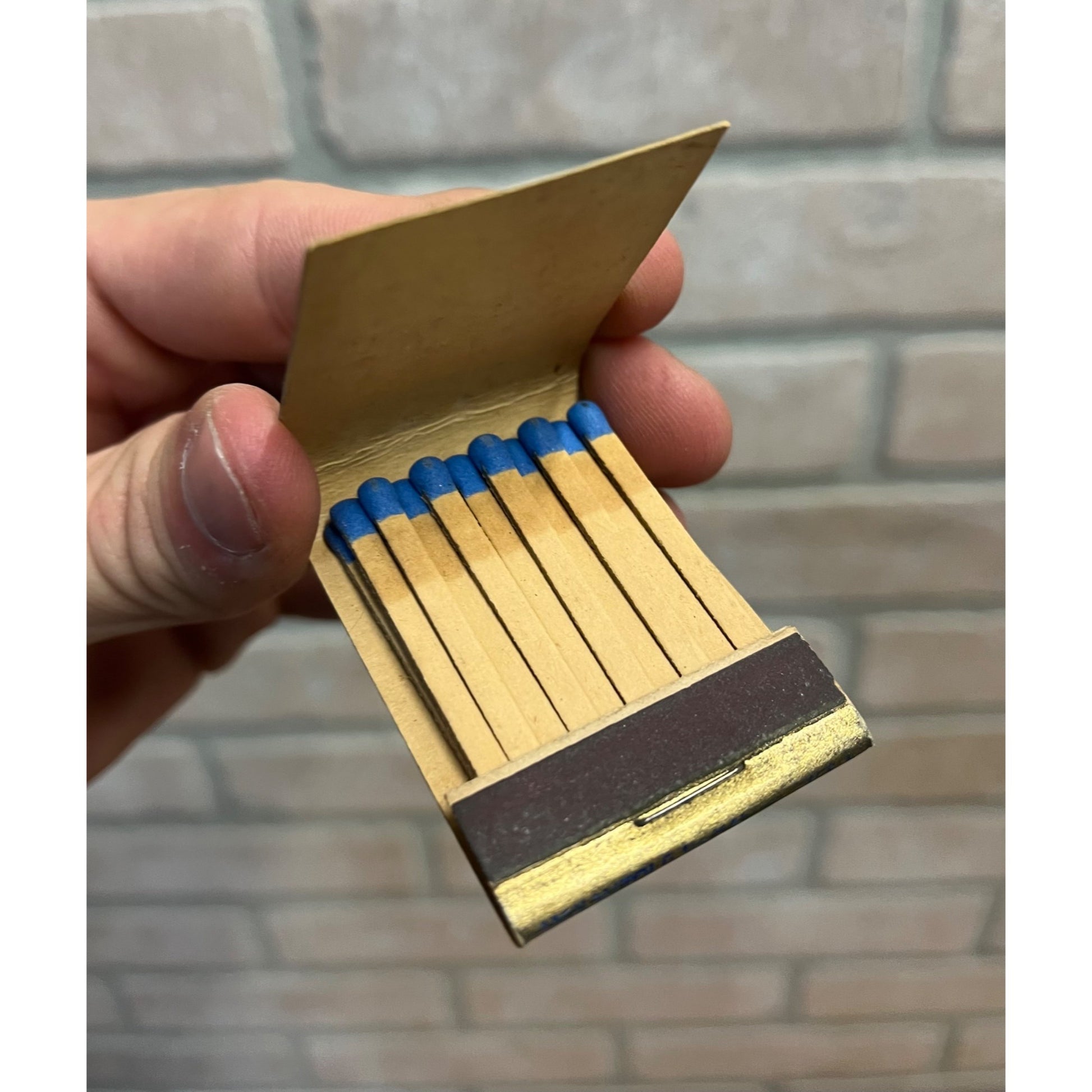 Vintage 1930s Jung Old Country Beer Brewery Random Lake Wisconsin Full Matchbook