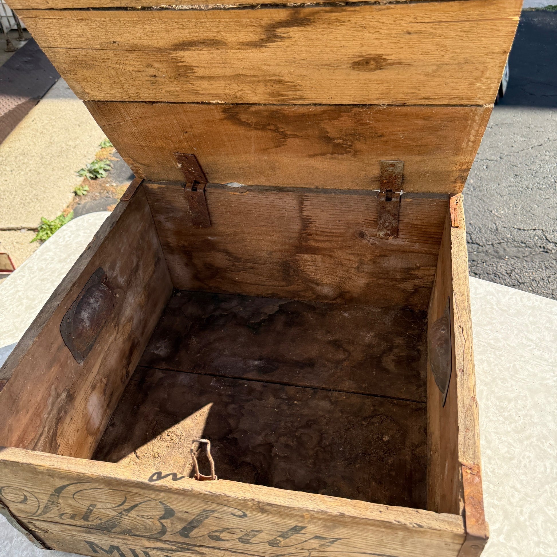 Pre-Prohibition Val Blatz Beer Brewery Wis Crate 3 Dozen Oversized Milwaukee