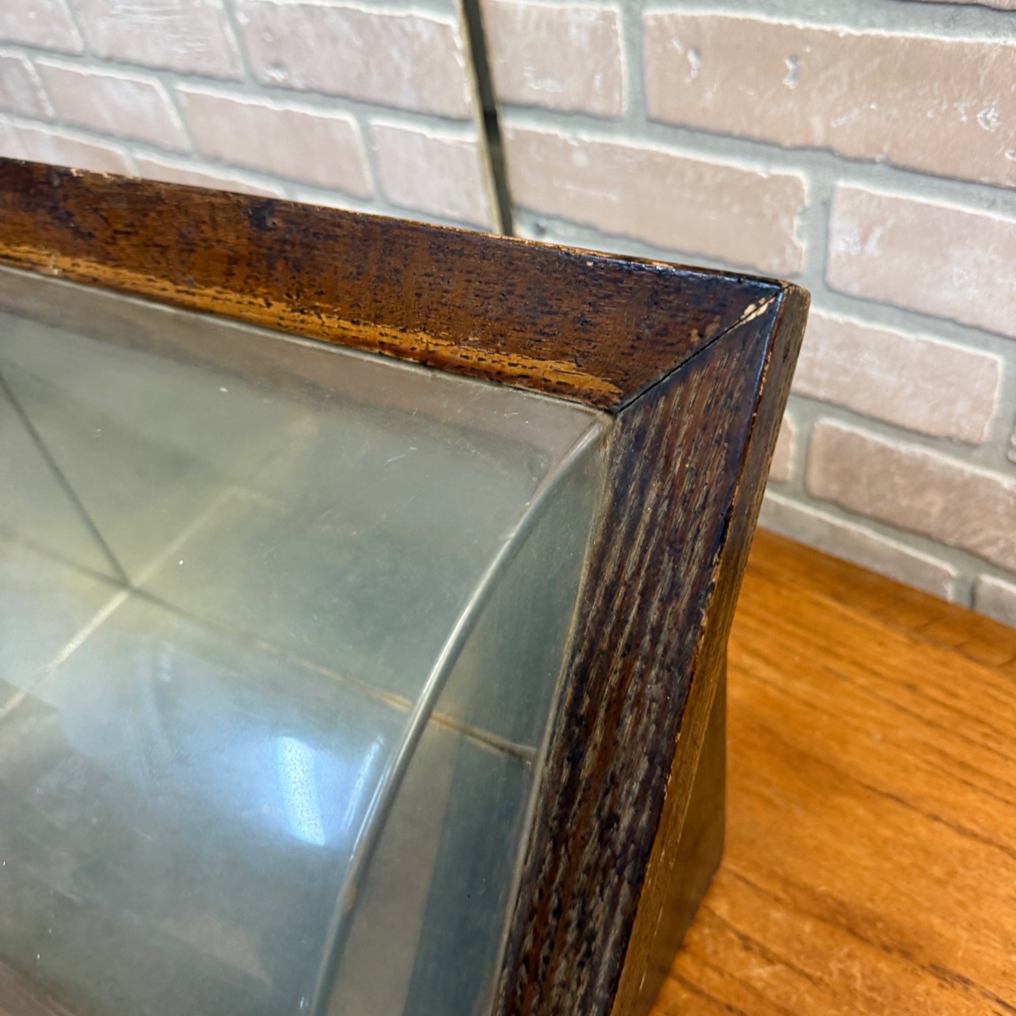 Ronson Cigarette Lighter Display Case Store Display As-Is