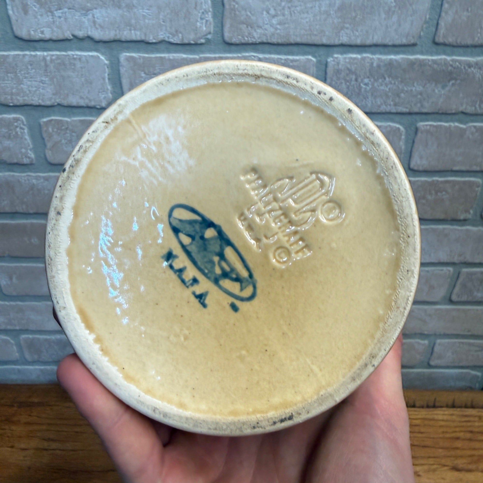 Vintage Pfaltzgraff USA Ceramic Crock With Lid Yellow & Blue Quilted Star Design