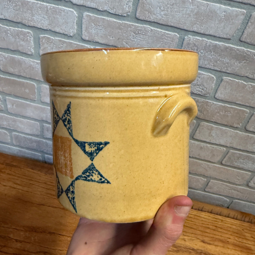Vintage Pfaltzgraff USA Ceramic Crock With Lid Yellow & Blue Quilted Star Design