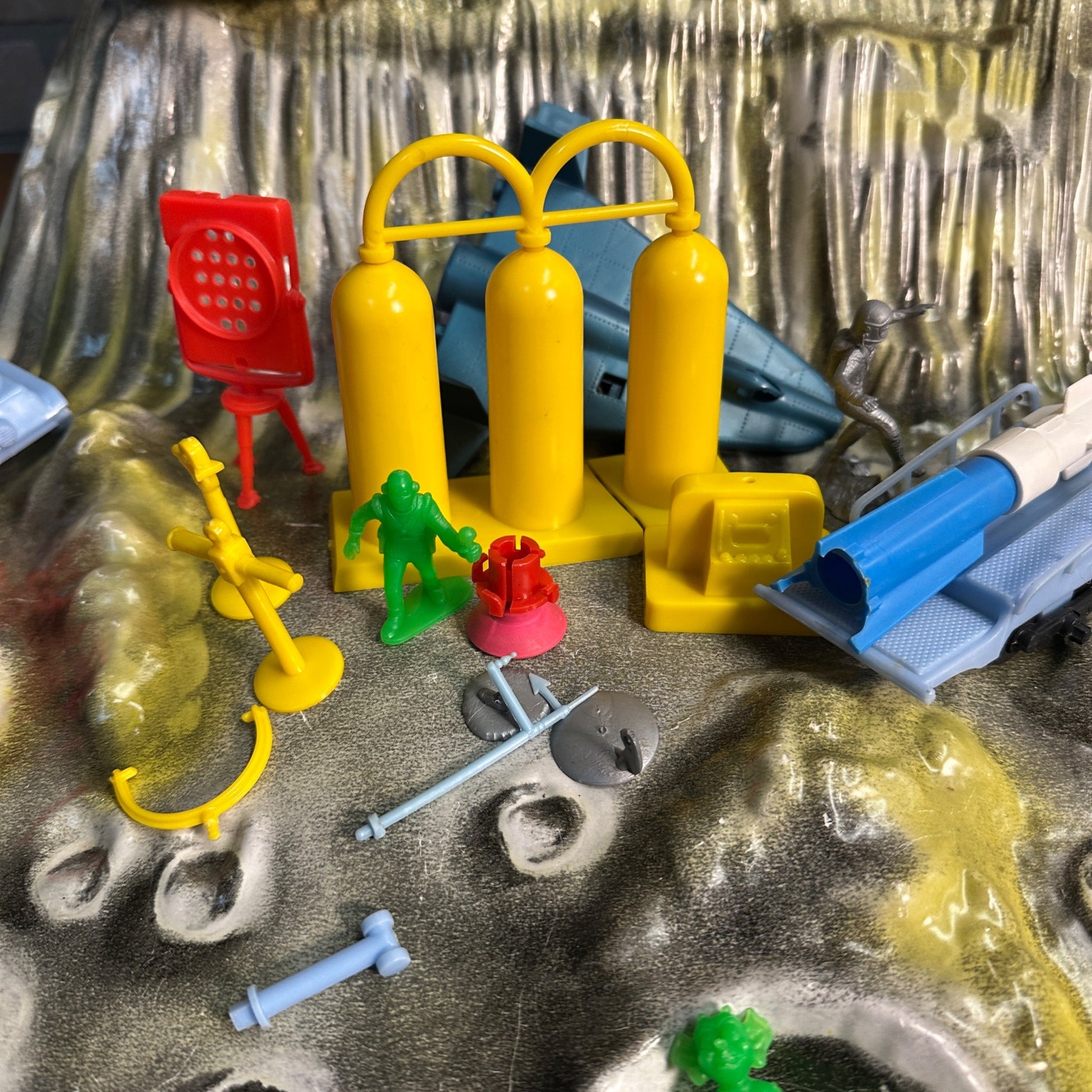 RARE 1960s Marx Moon Base Playset w/ Original Box Sci-Fi Space Toy