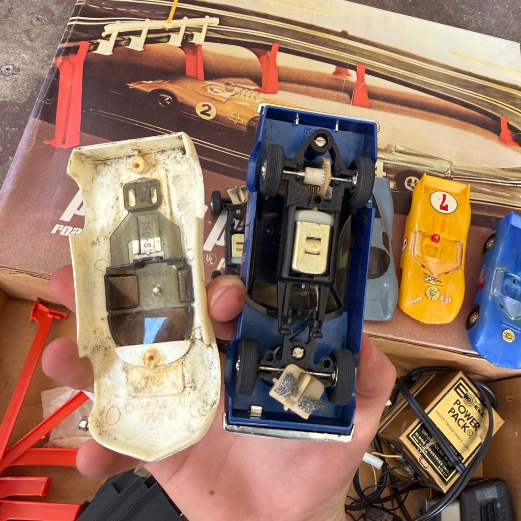 Eldon Power Pack "8" 1967 Road Race Set W/ Cars Sold As-Found Untested
