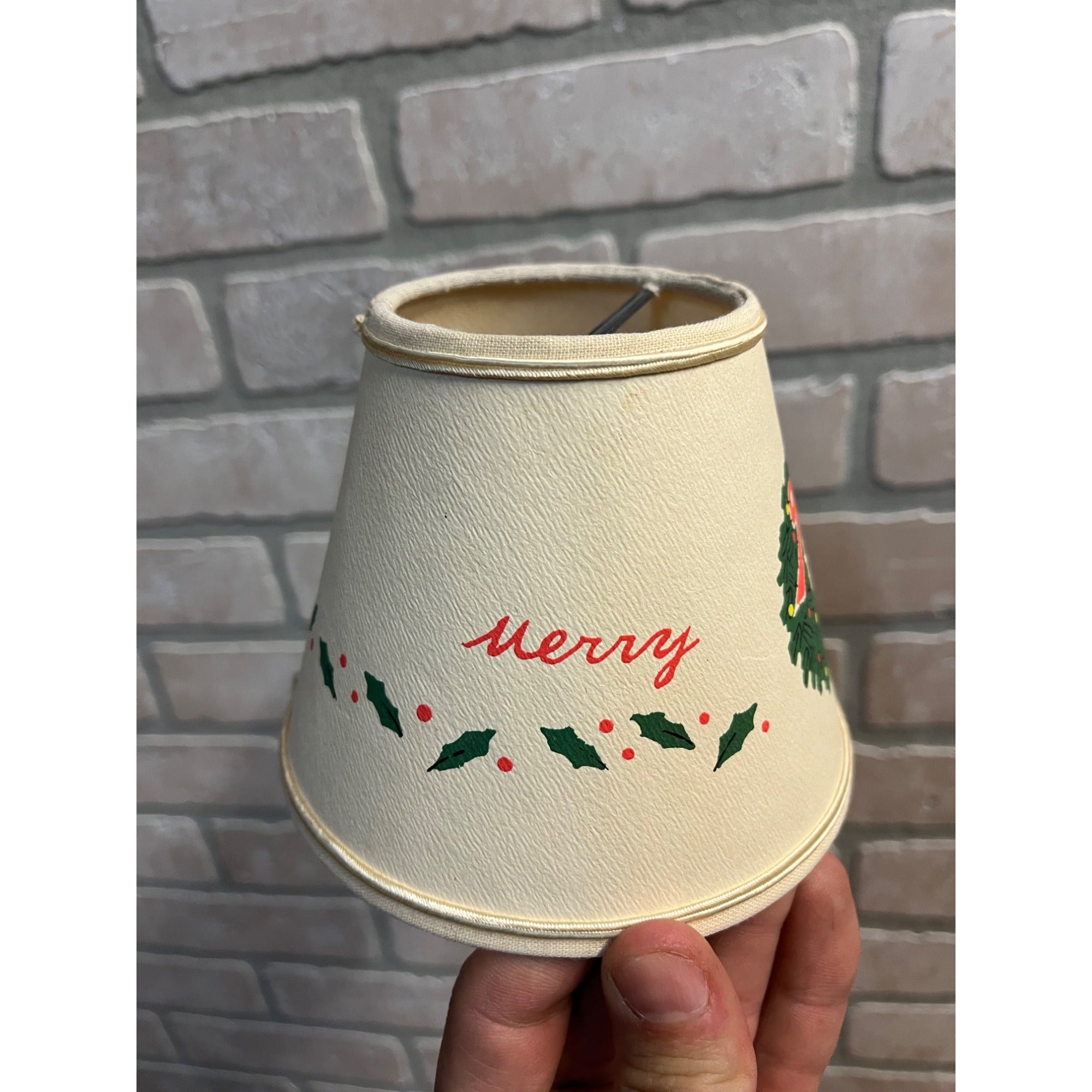 Vintage 1985 Pat Wade Clip On Mini Chandelier Lamp Shade Merry Christmas Tree 4”