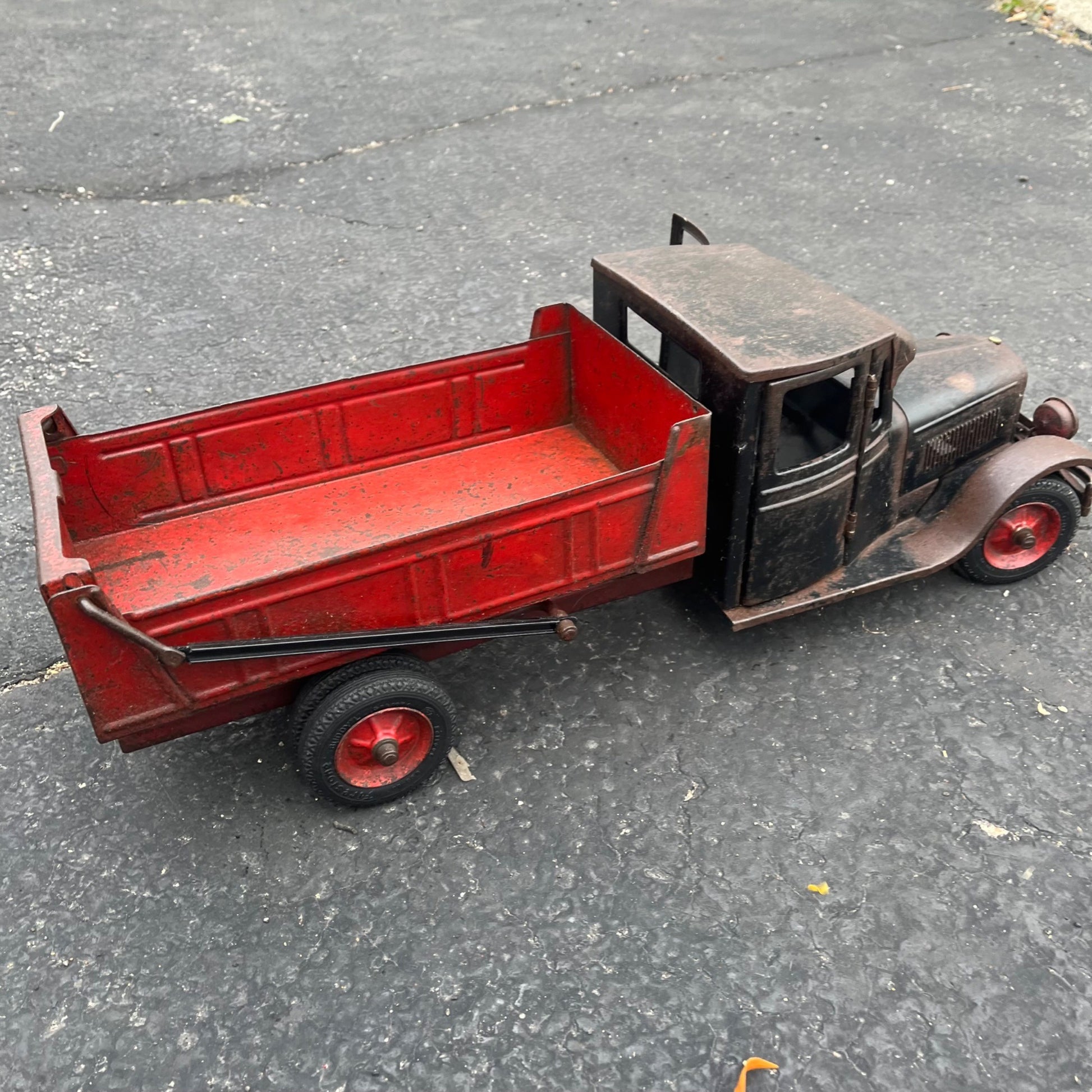 Vintage 1920s Buddy L Black & Red Truck Pressed Steel Toy Junior Line 24"