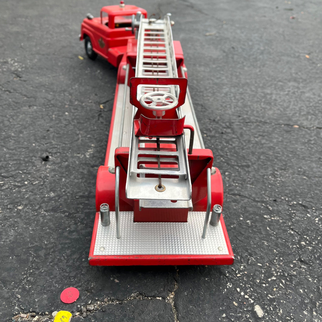 Vintage 1950s Tonka Aerial Ladder Hydraulic Fire Truck # 5 TFD Pressed Steel Toy