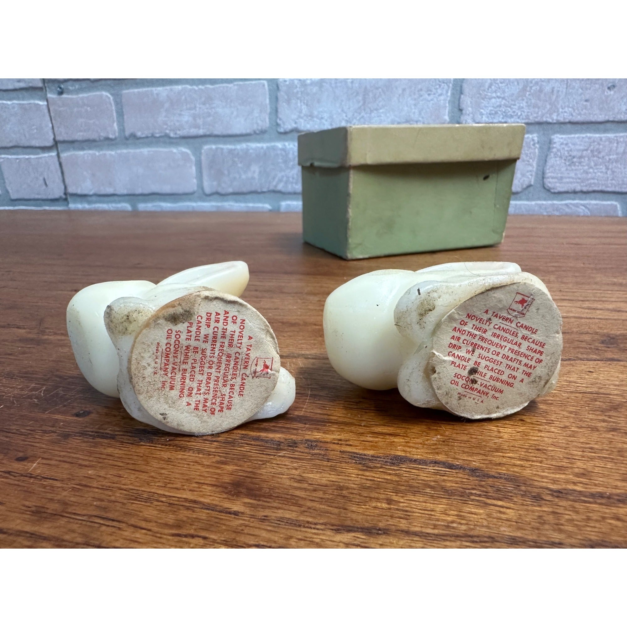 Vintage Socony Vacuum Oil Co Tavern #750 White 4 Rabbits Novelty Candles Easter