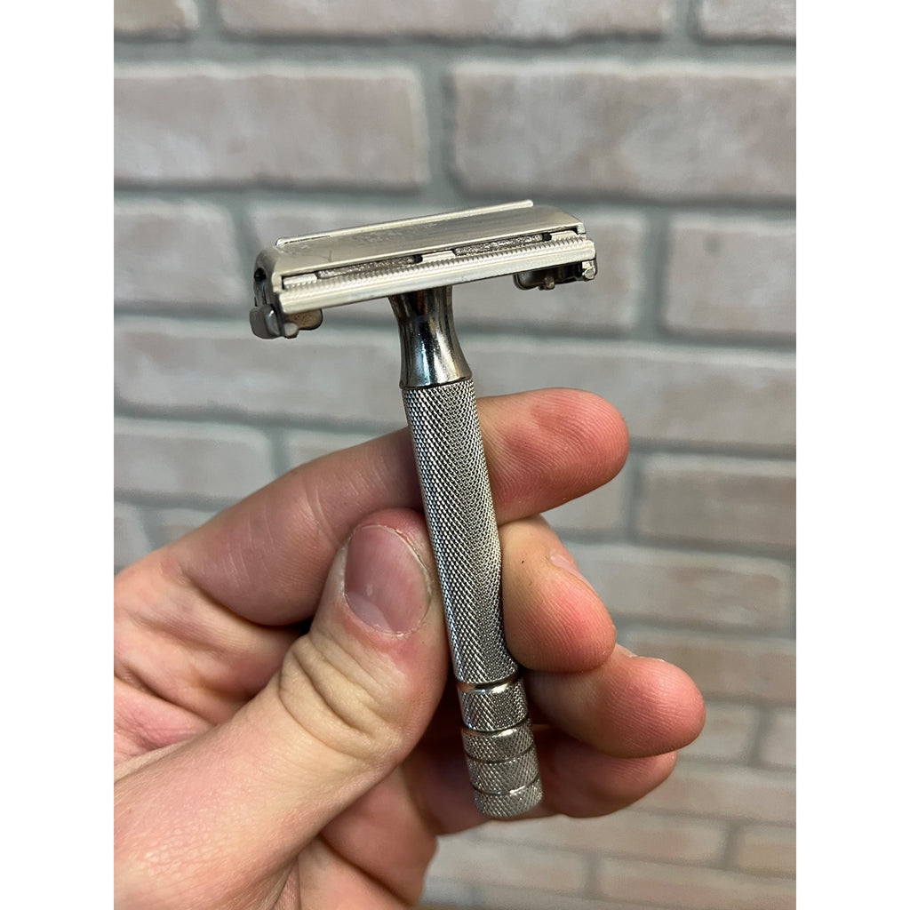 Vintage Gillette Super Speed Razor w/Case 1949