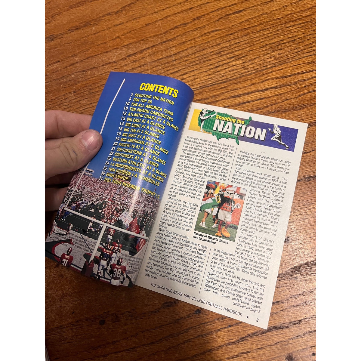 1994 Sporting News College Football Handbook - Tyrone Wheatley, Warren Sapp