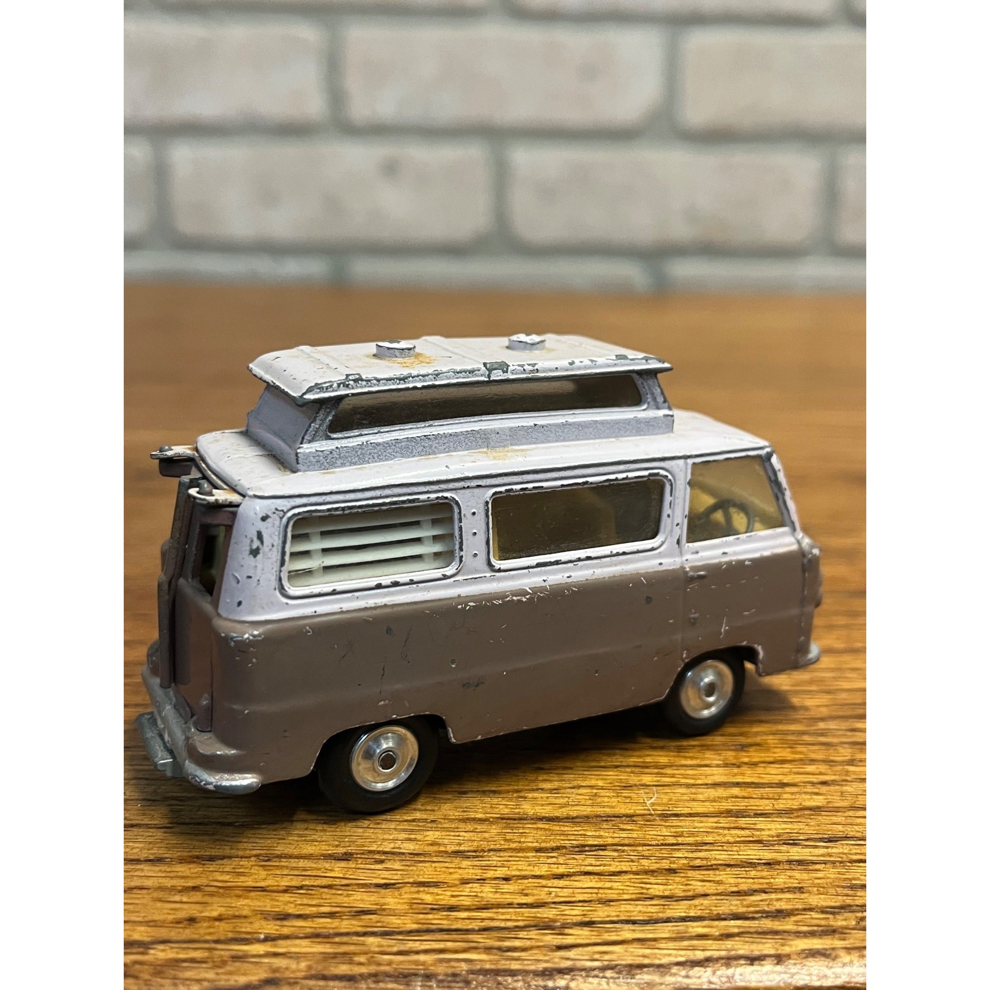 Corgi Toys Ford Thames Airborne Caravan Model 420 Vintage Diecast Made In Britain