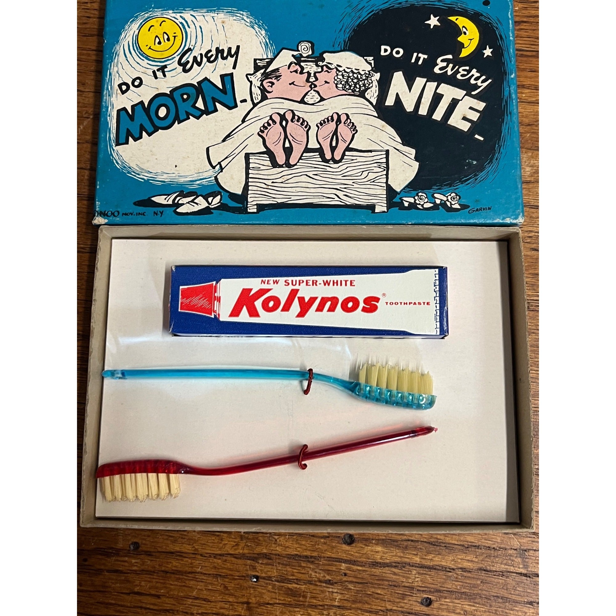 Vintage Healthy Habit Morn & Nite Novelty Gag Gift Humor Prank Box Toothbrush