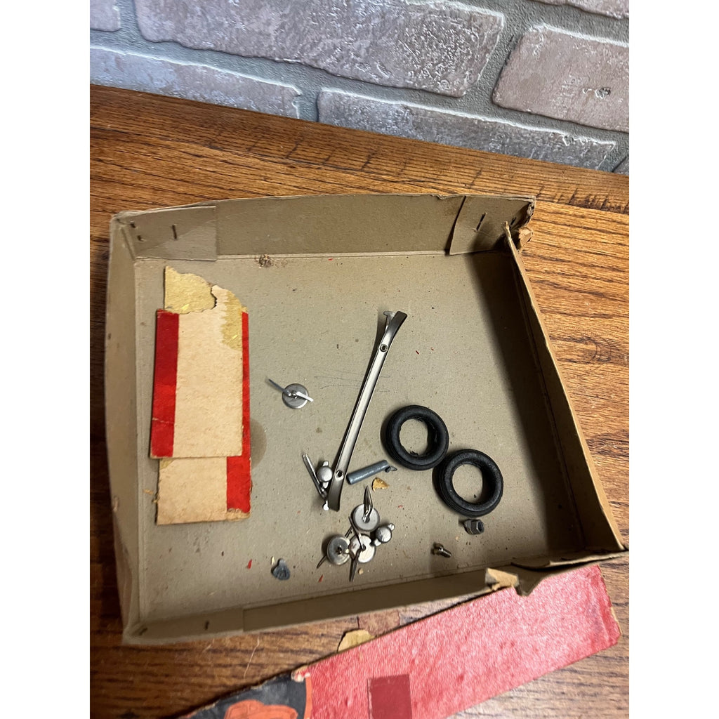 RARE Vintage 1940s AUTO DUX 60D Model Assembly German Box Parts - As-Is