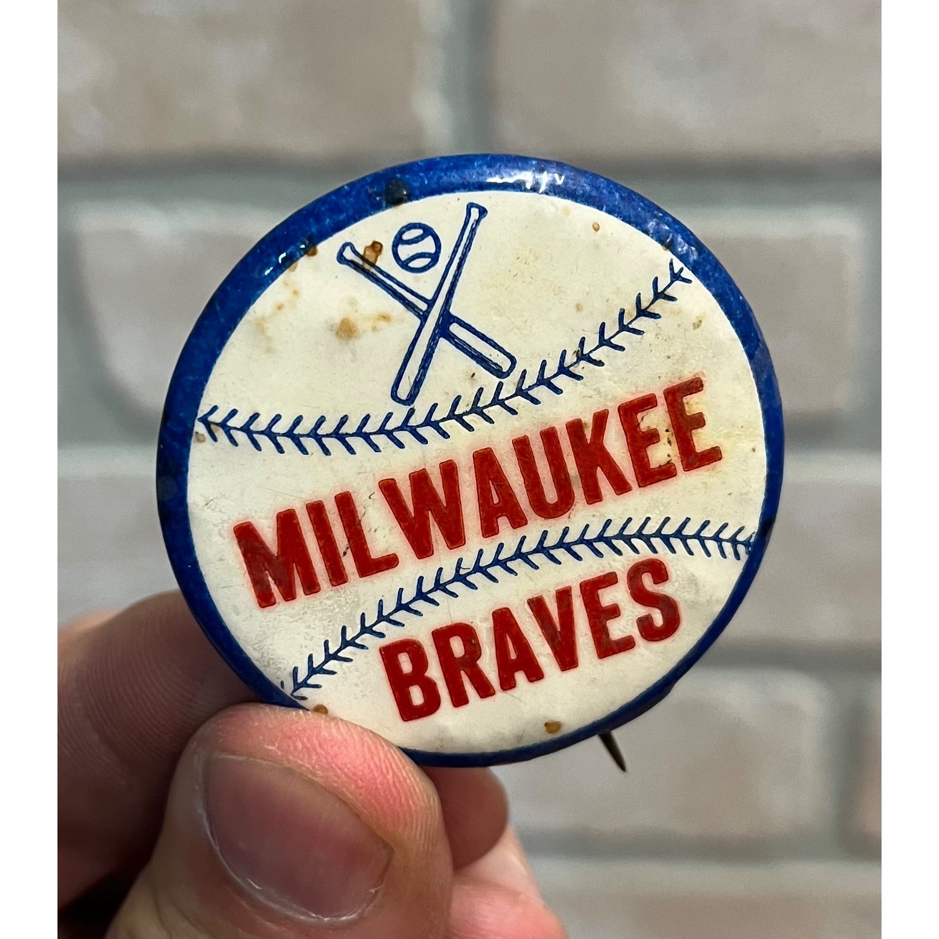 Vintage 1950s Milwaukee Braves MLB Baseball Pin Pinback Button 1.75"
