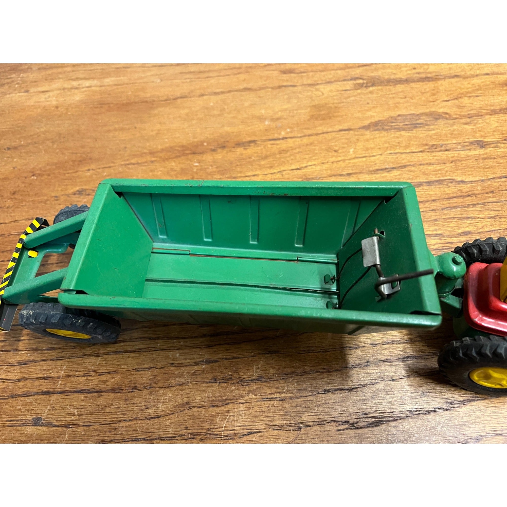 RARE Vintage Tin Litho Farm Tractor & Manure Spreader Friction Toy Japan