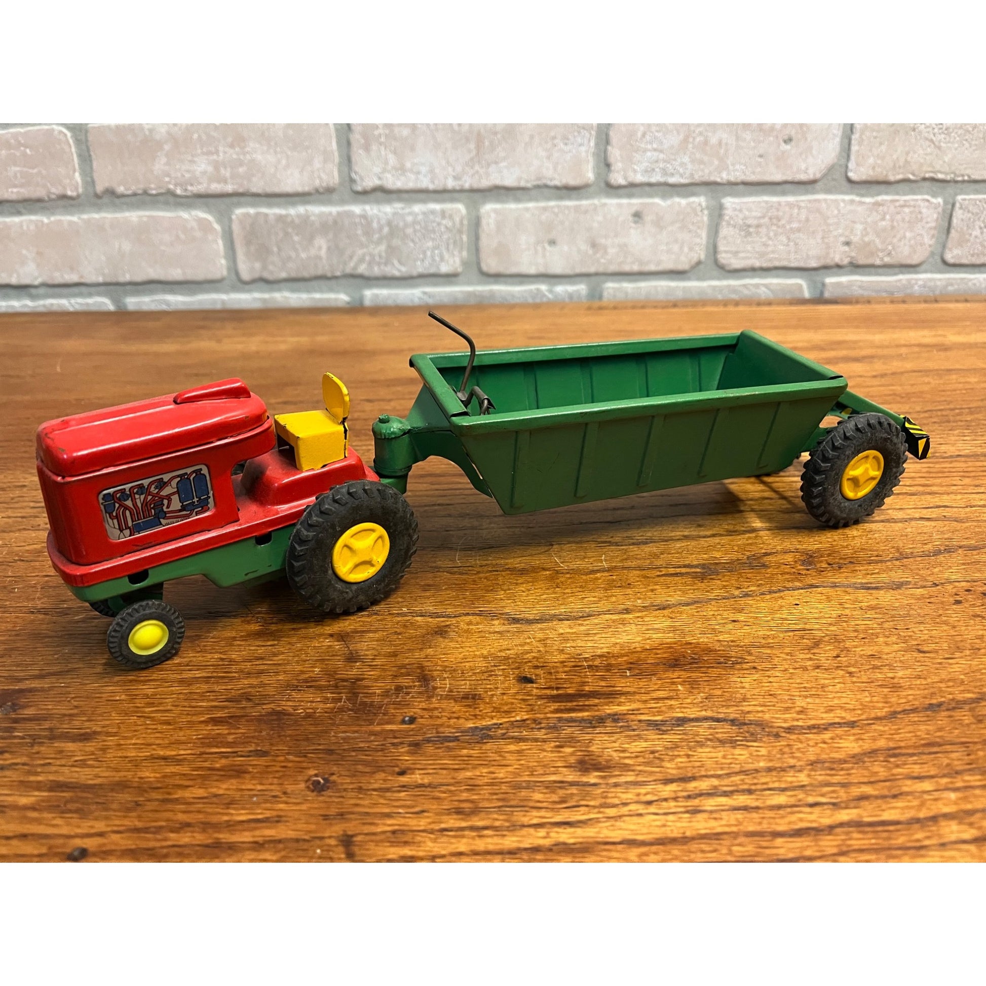 RARE Vintage Tin Litho Farm Tractor & Manure Spreader Friction Toy Japan