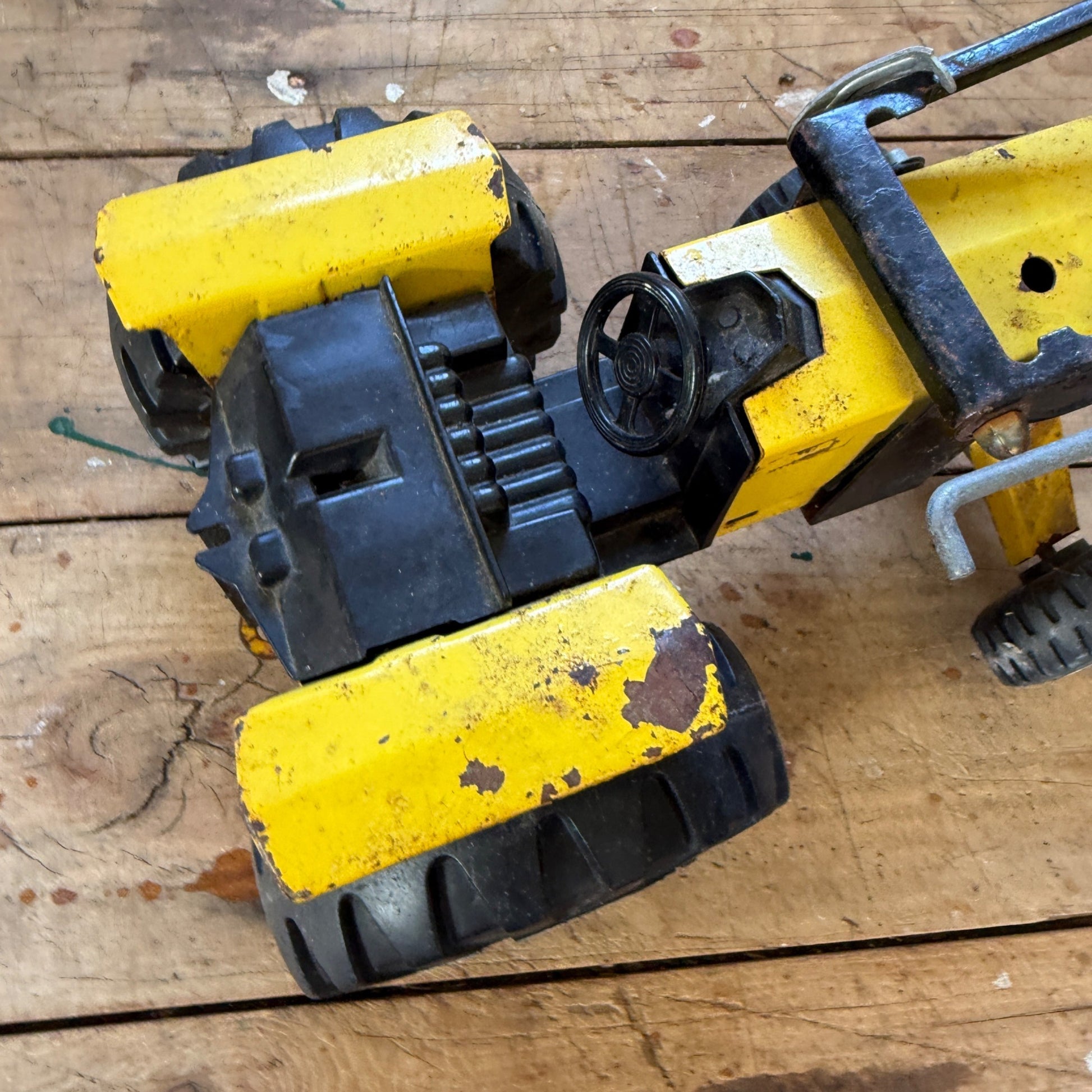 Vintage Tonka Mighty Diesel Front End Loader Tractor- XMB-975- Steel Classics Li
