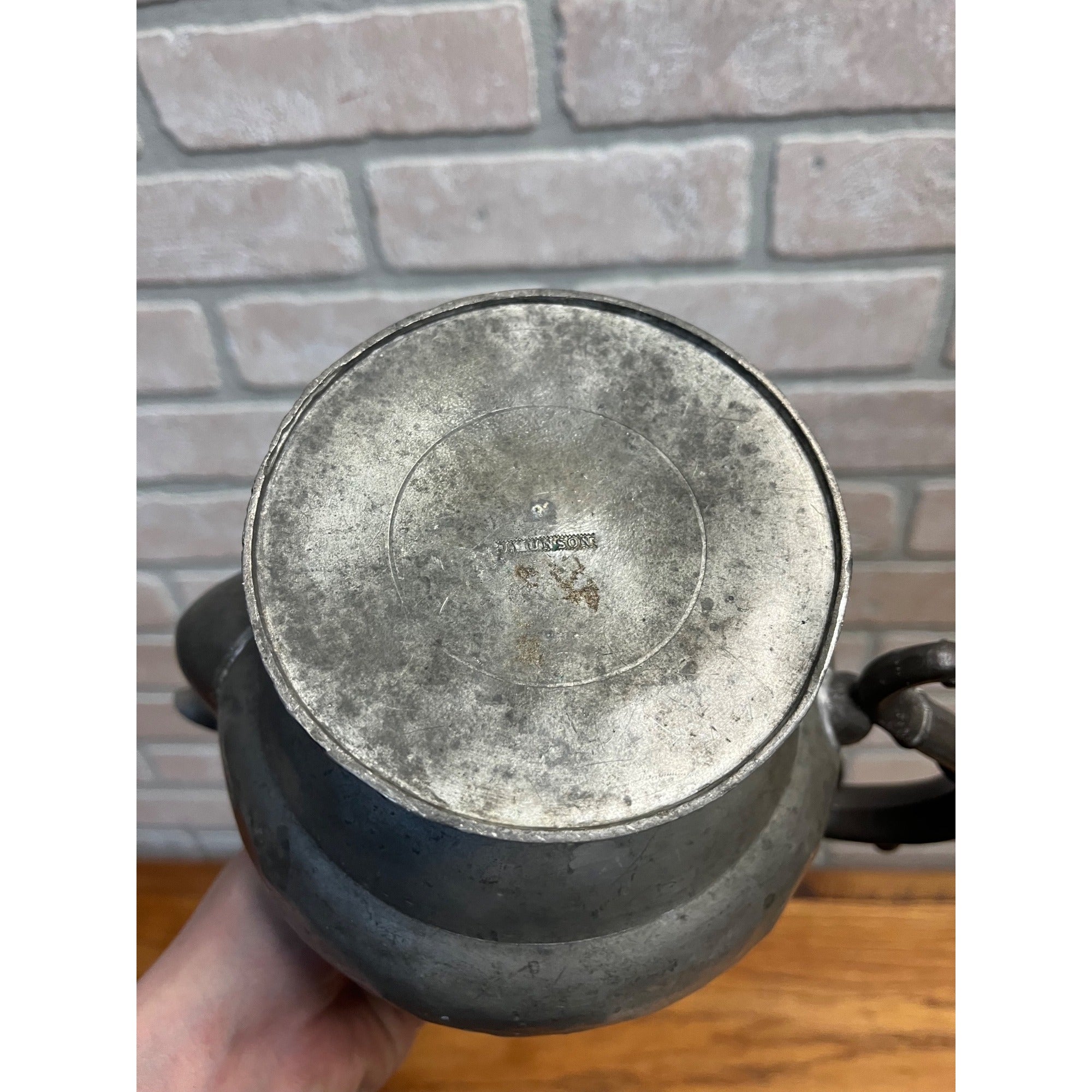 RARE ANTIQUE 19th CENTURY AMERICAN TEAPOT PEWTER signed J. MUNSON of CT 1850s