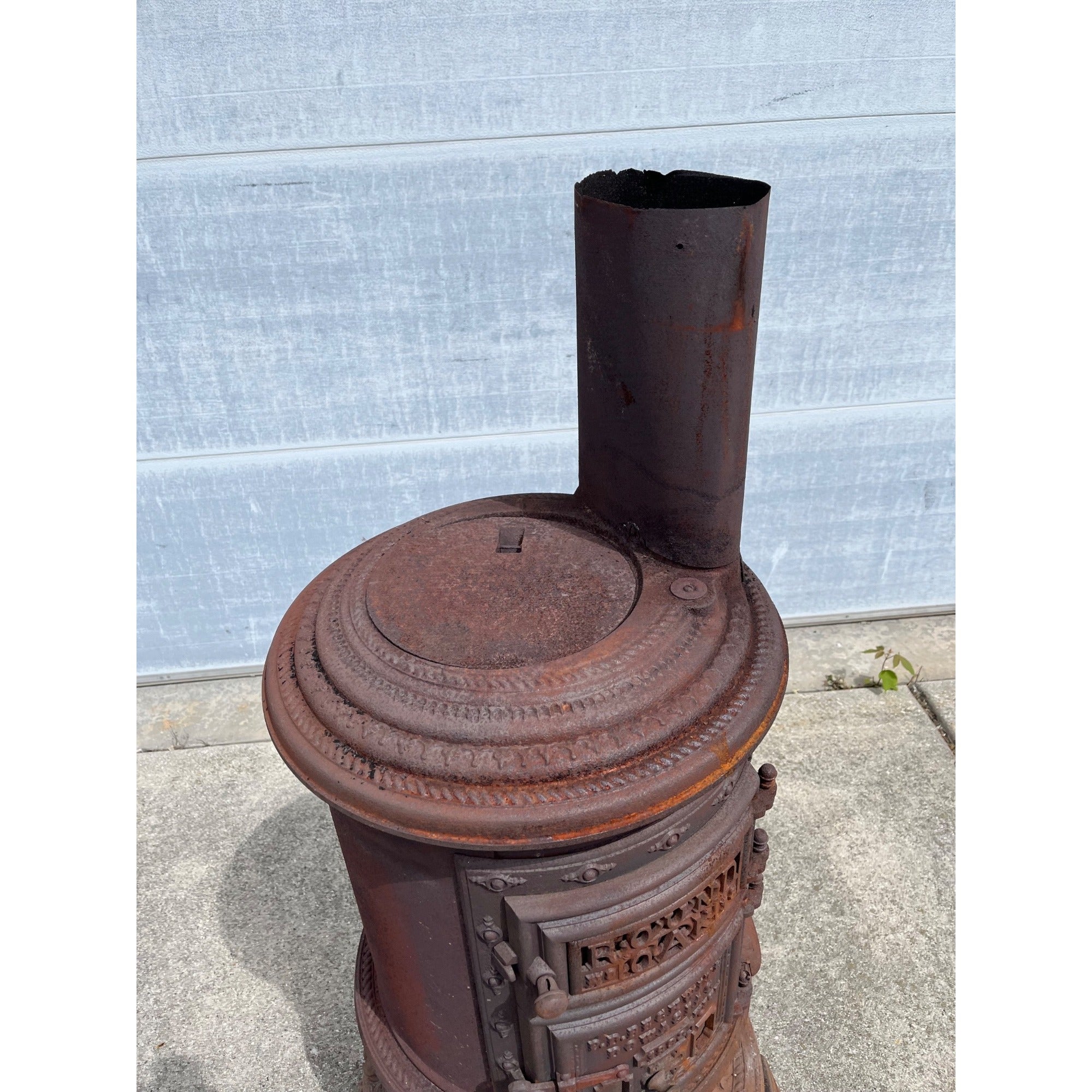 Antique Round Oak Wood Burning Parlor Stove Cast Iron - Parts/Repair
