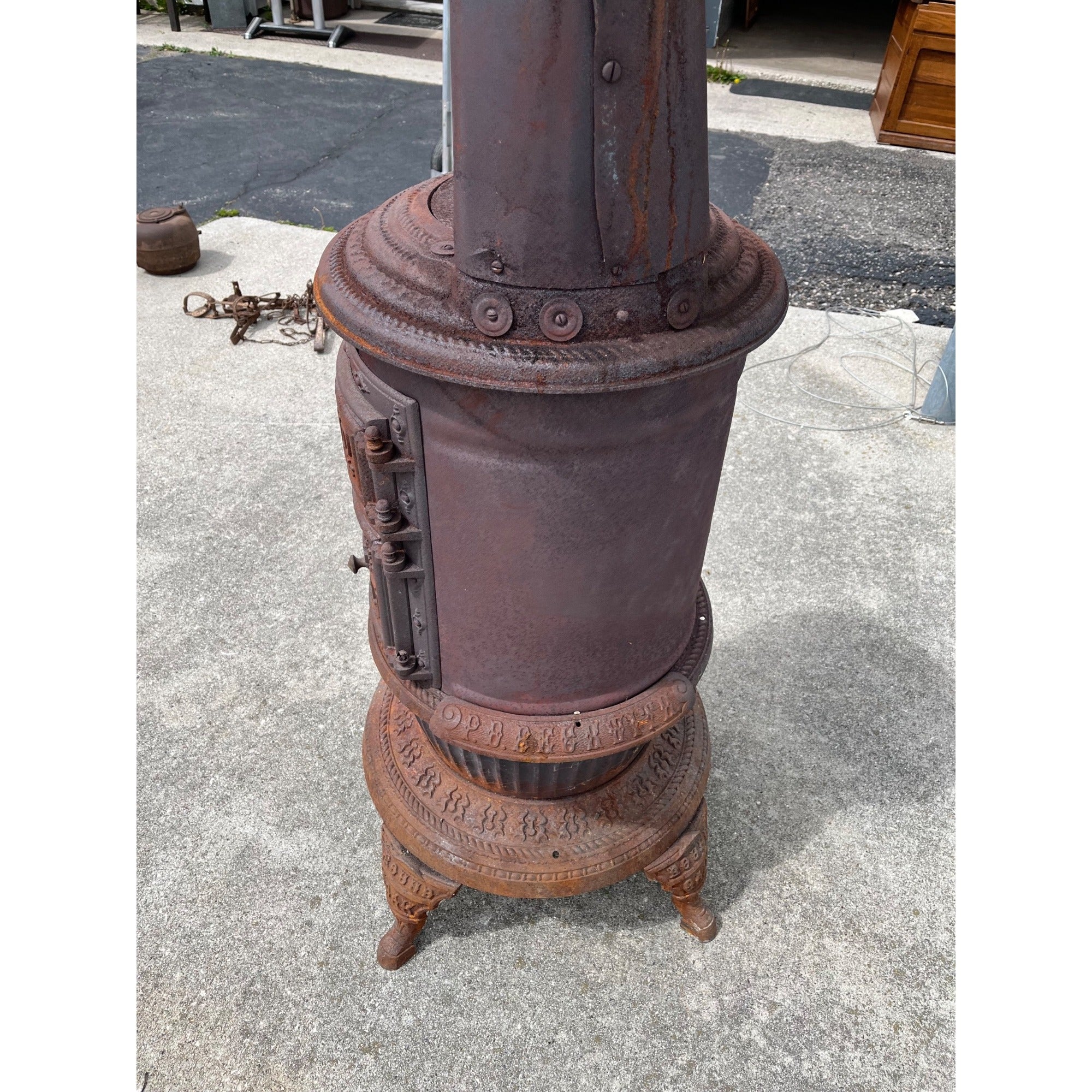 Antique Round Oak Wood Burning Parlor Stove Cast Iron - Parts/Repair