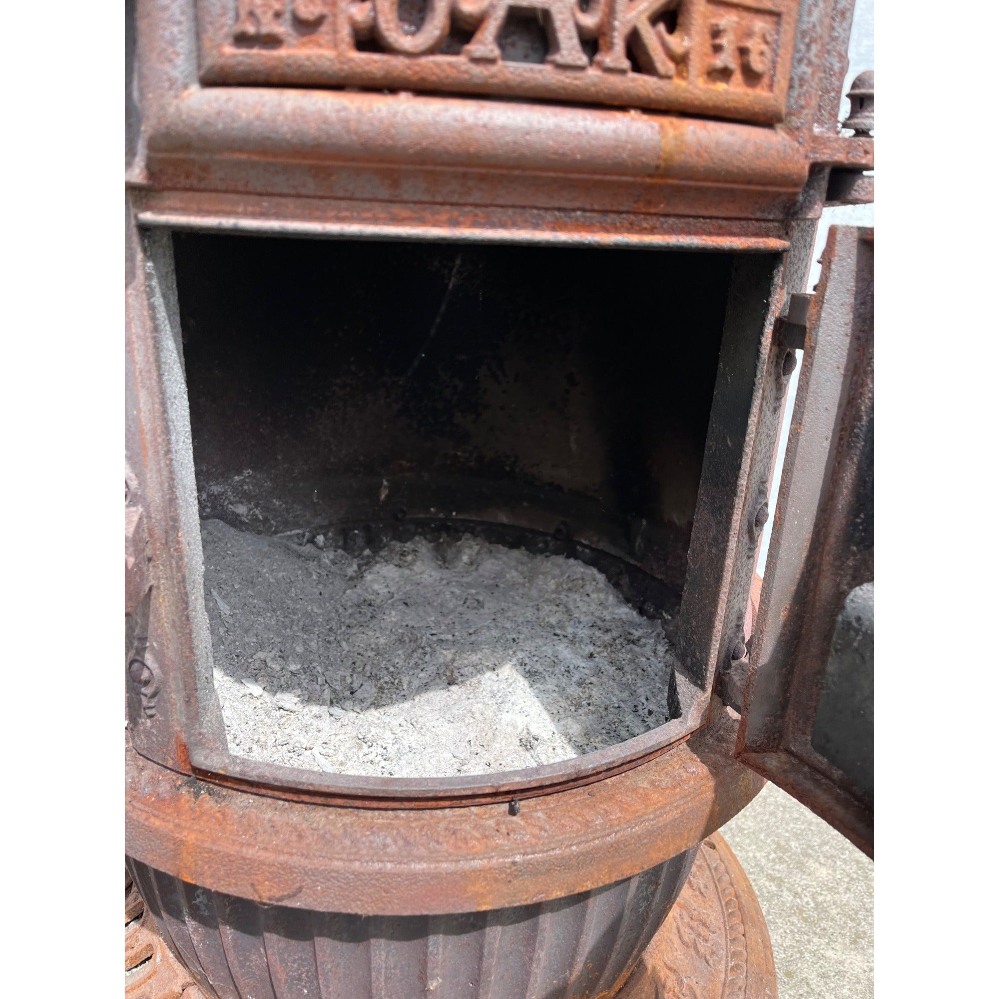 Antique Round Oak Wood Burning Parlor Stove Cast Iron - Parts/Repair